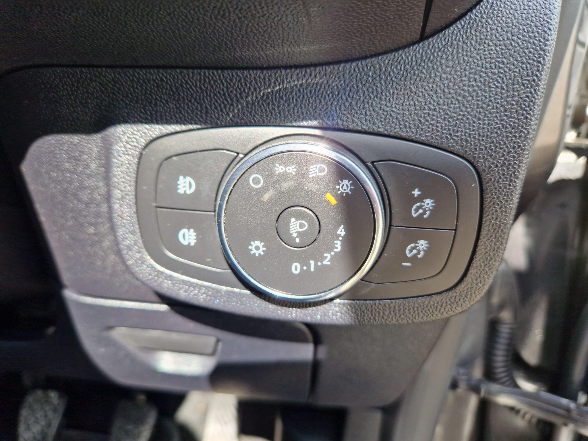 Ford Fiesta Image 21