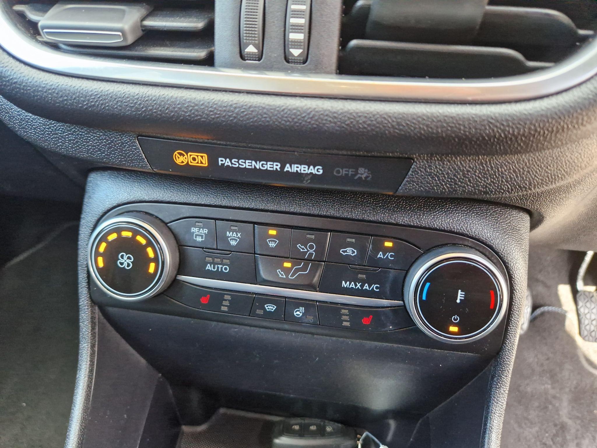 Ford Fiesta Image 24