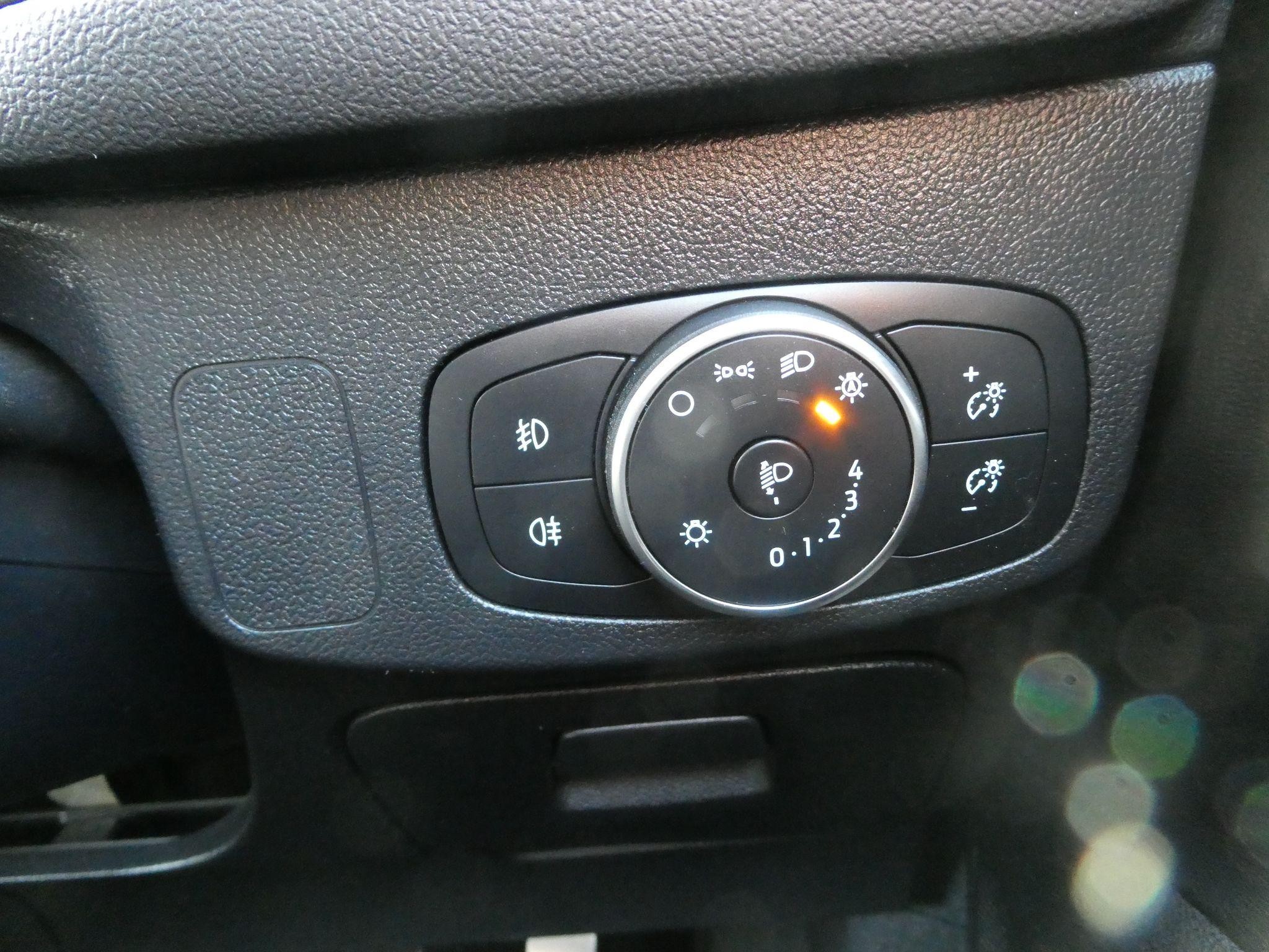 Ford Focus Image 22