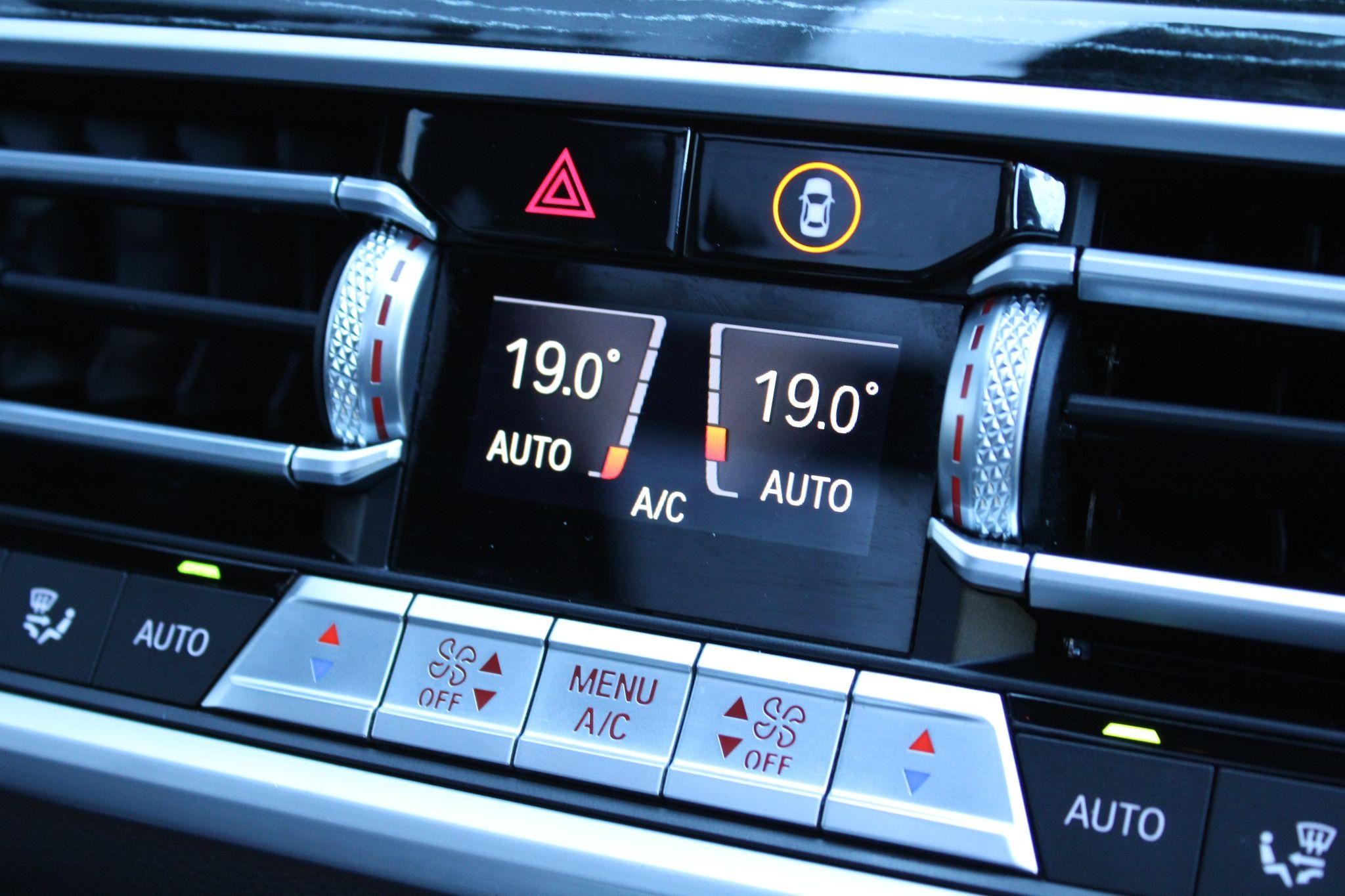BMW X7 Image 27