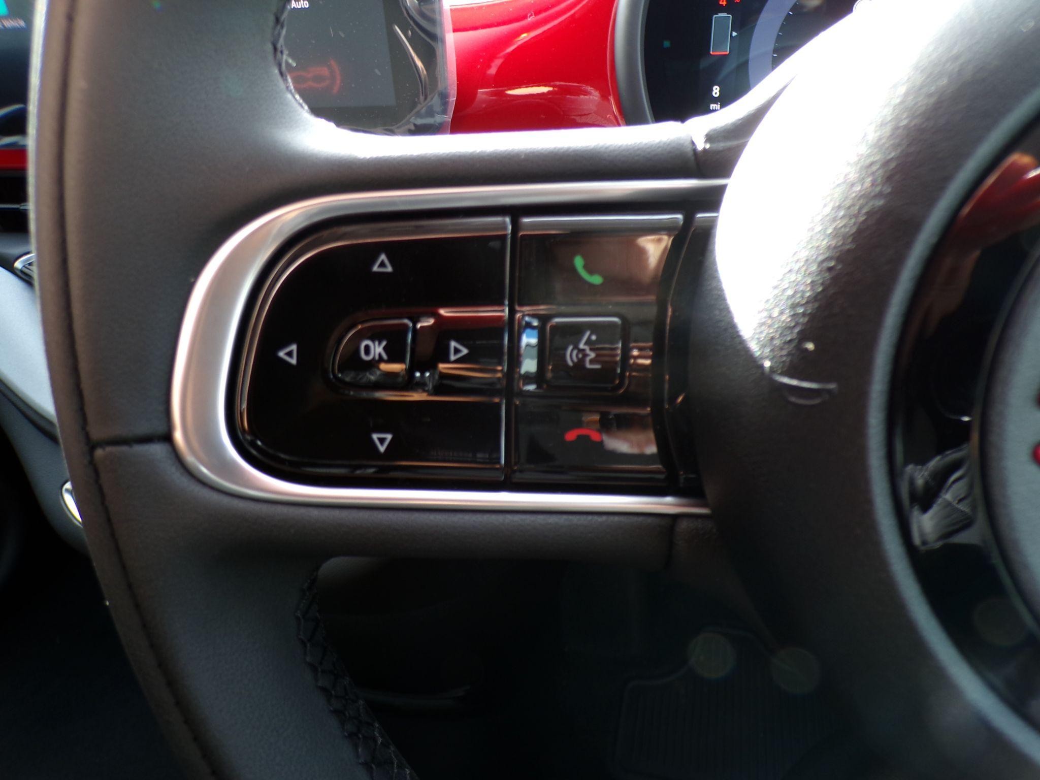 Fiat 500e C Image 21