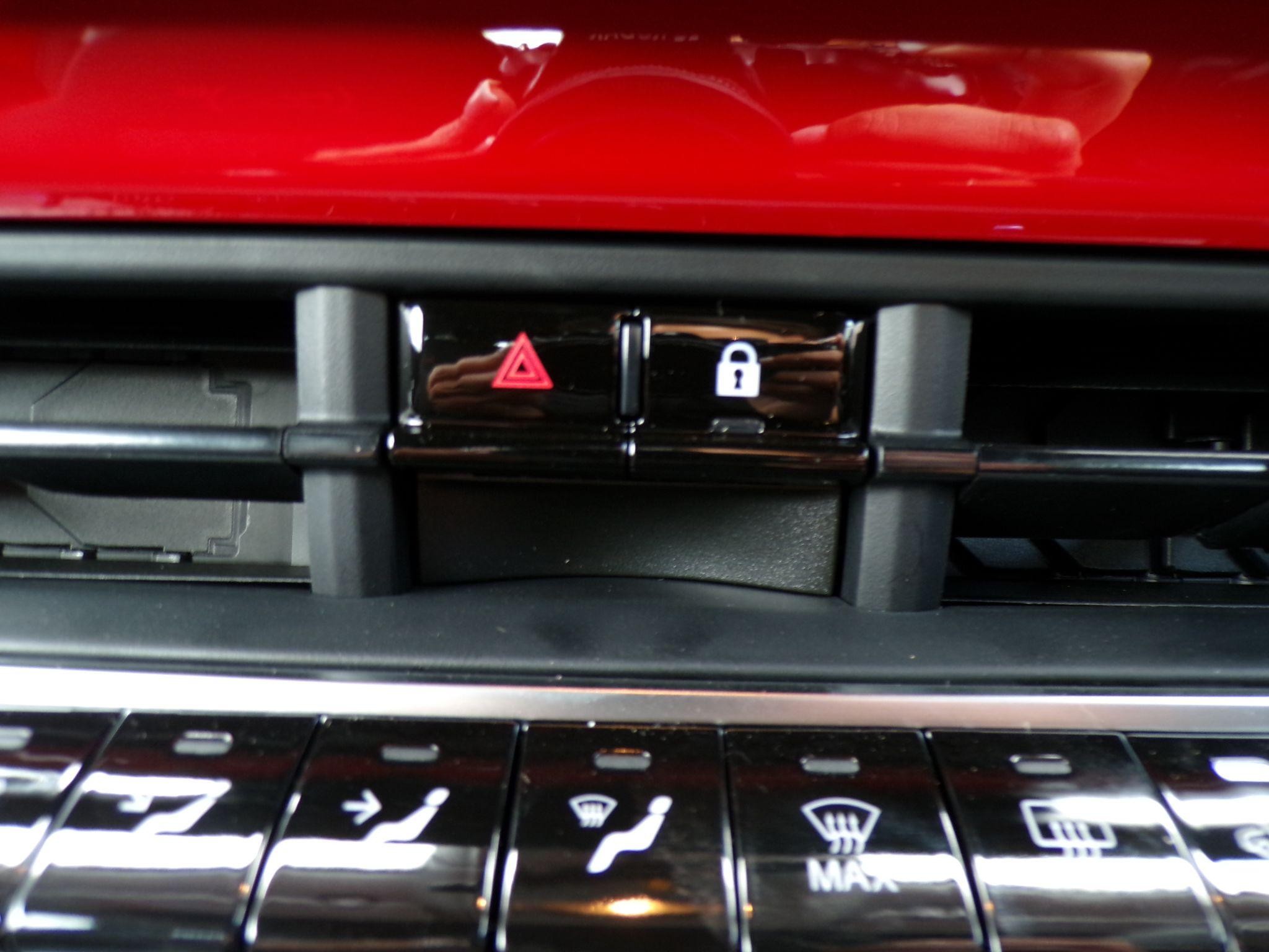 Fiat 500e C Image 28