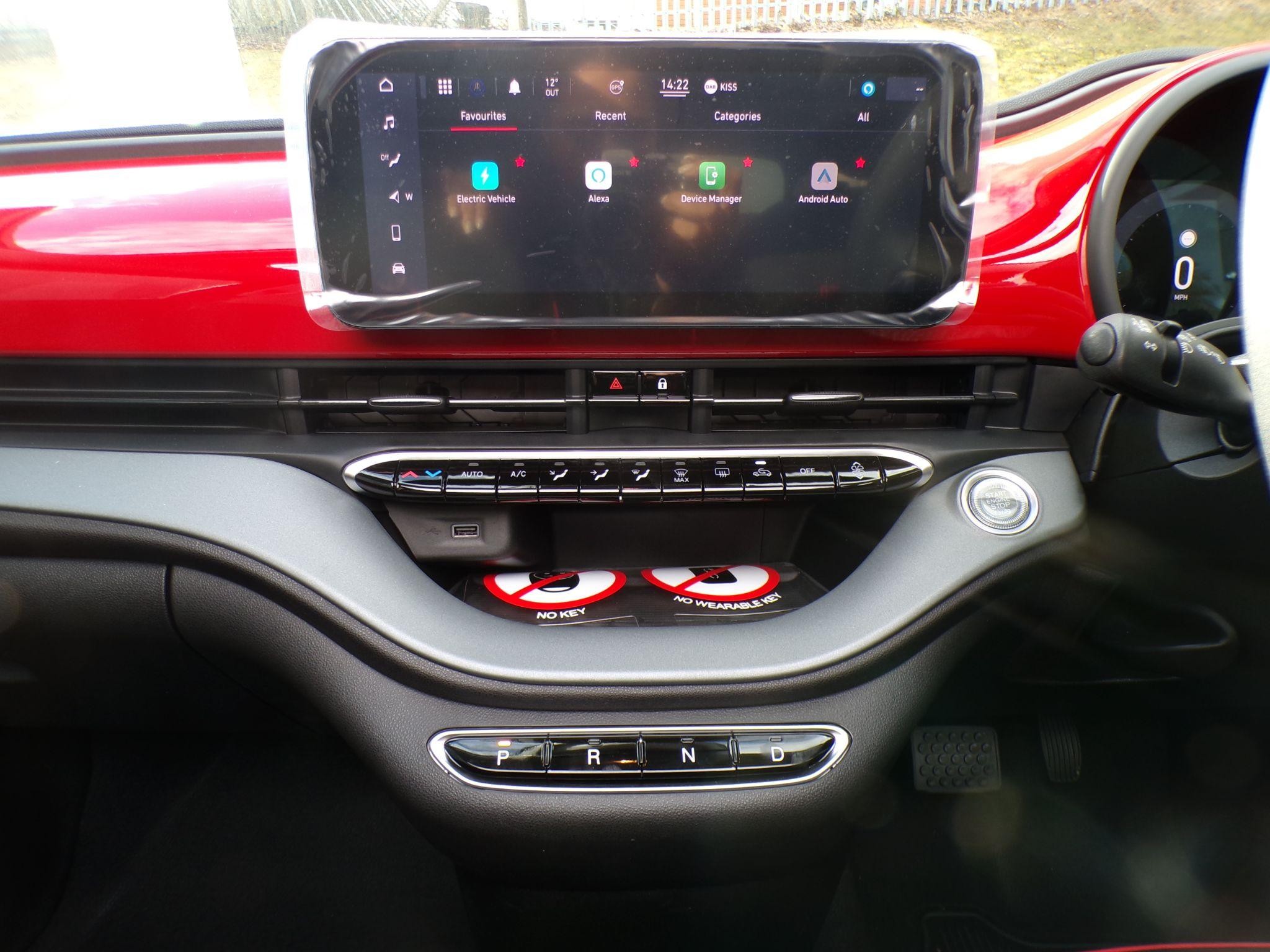 Fiat 500e C Image 32