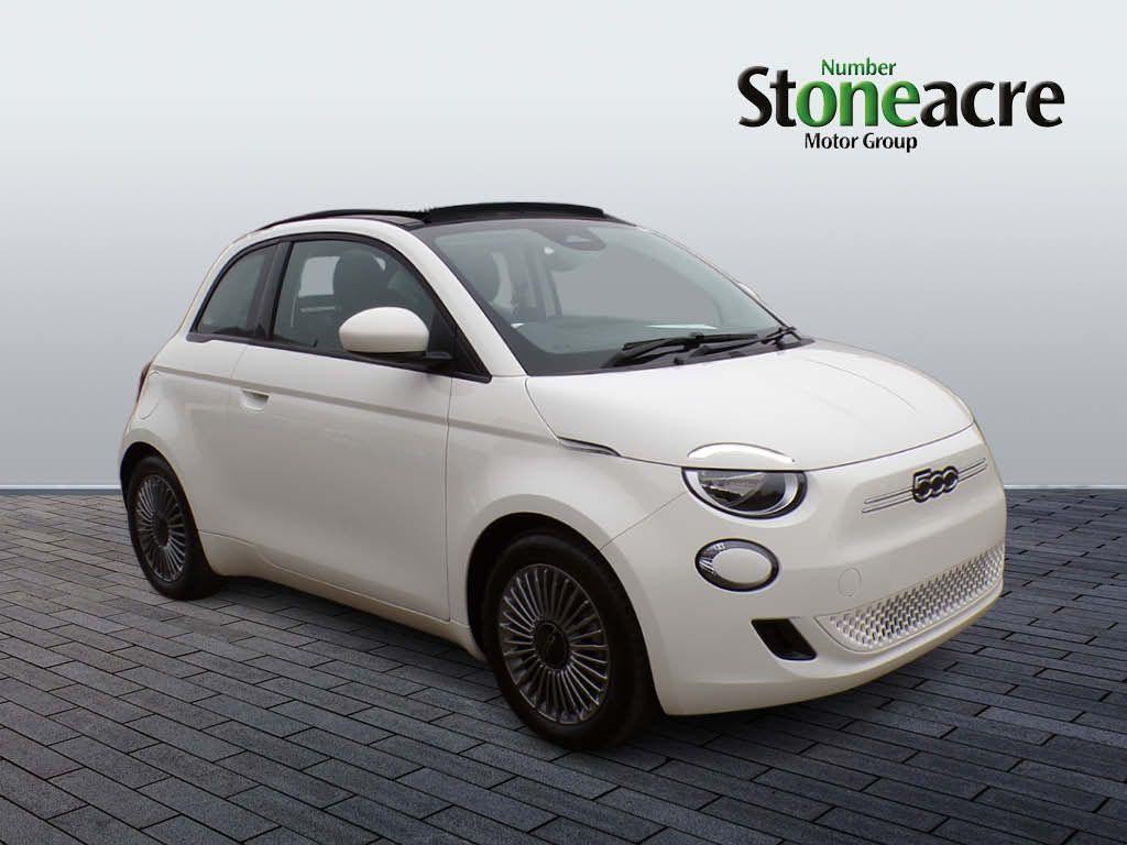 Abarth 500e Cabrio Image 1