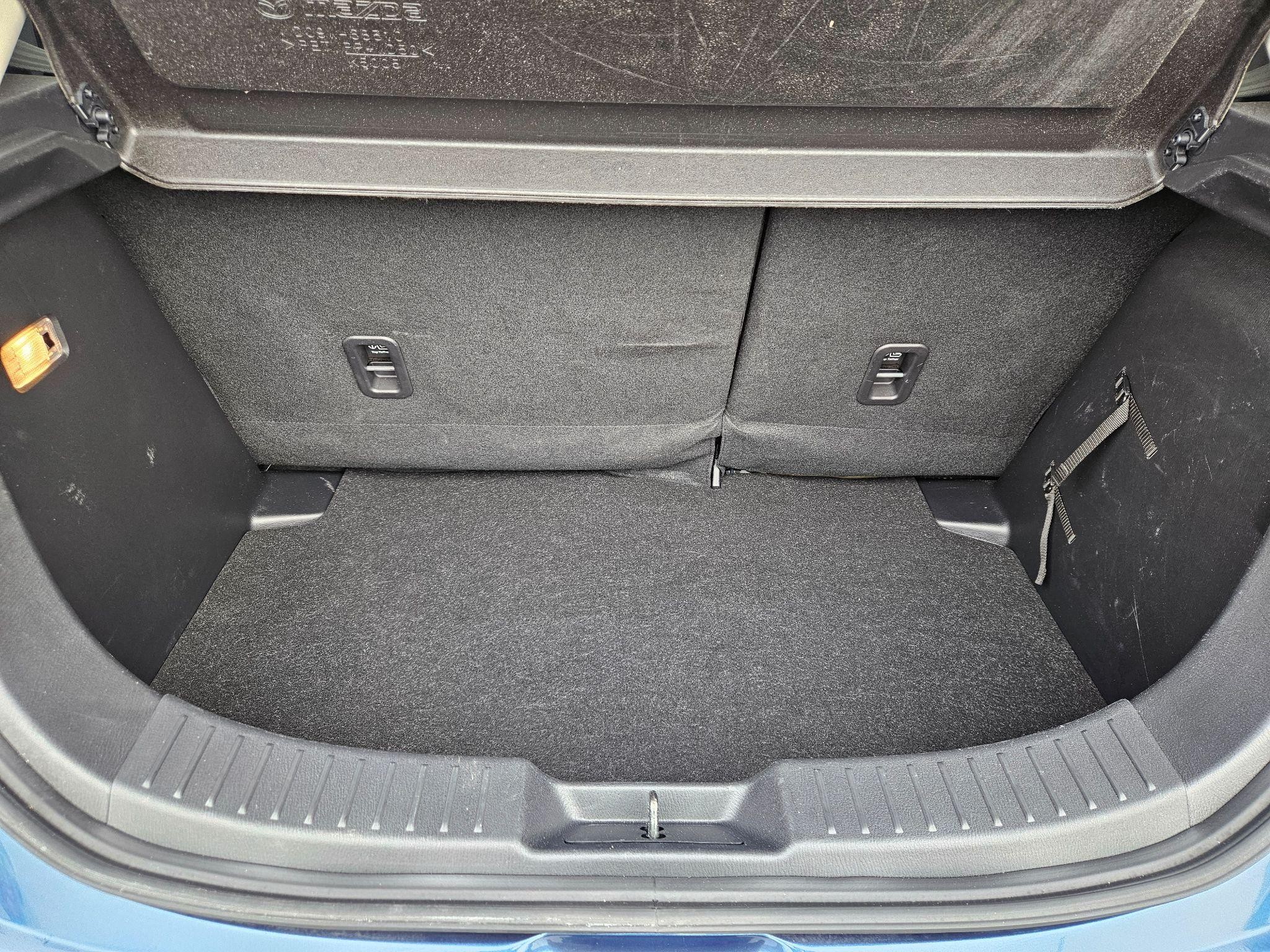 Mazda2 Image 10