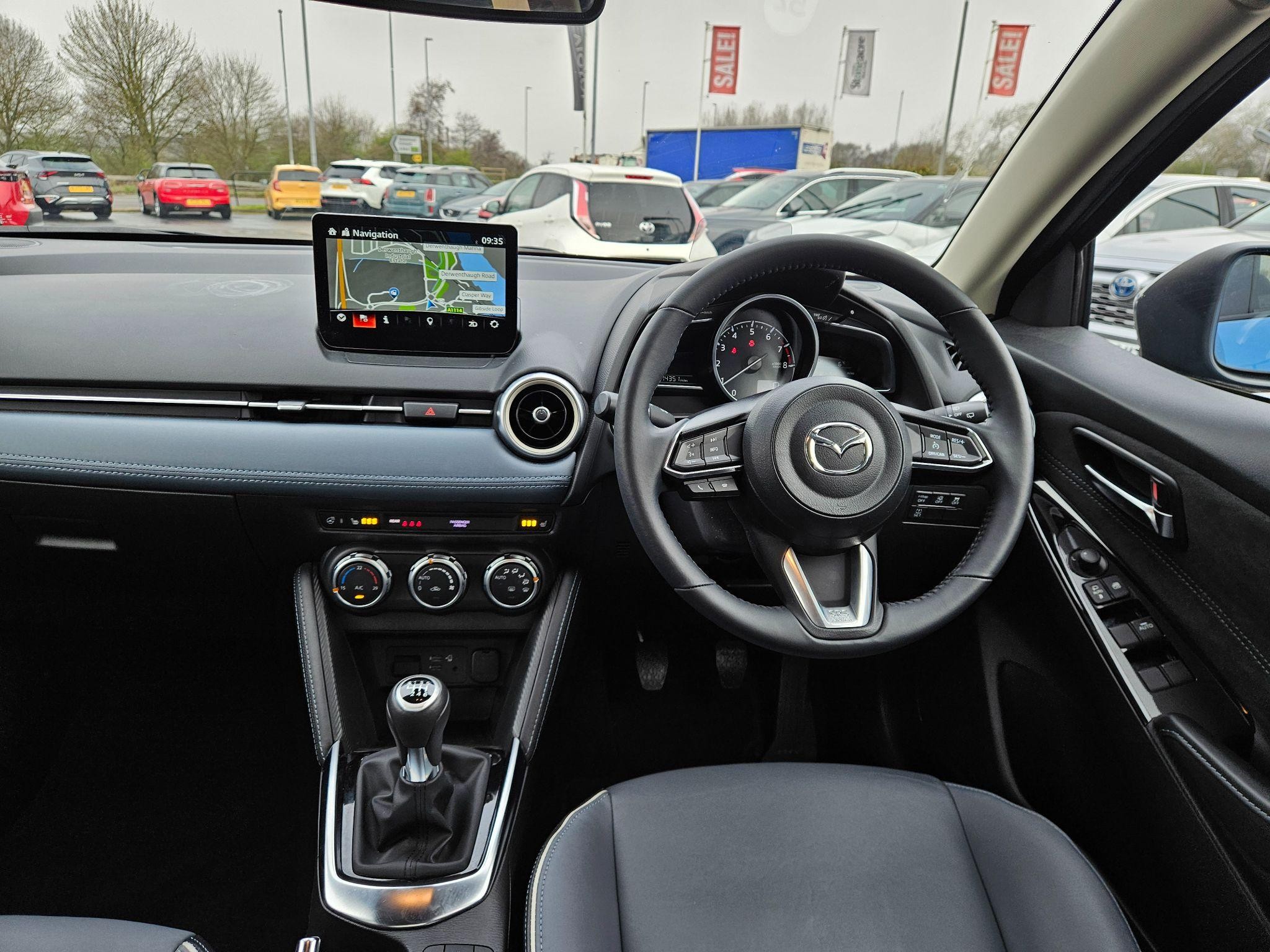 Mazda2 Image 12