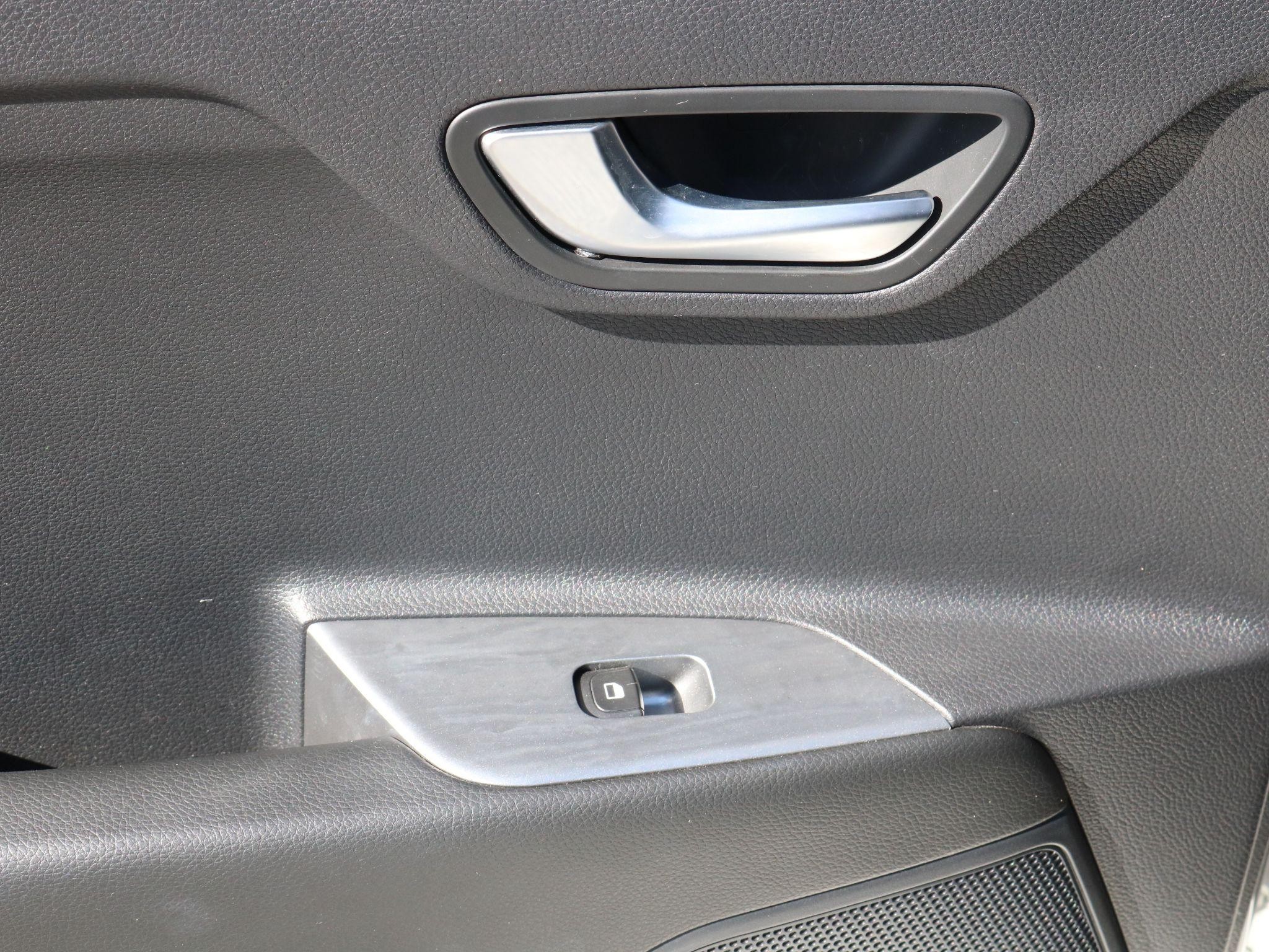 Kia Rio Image 25