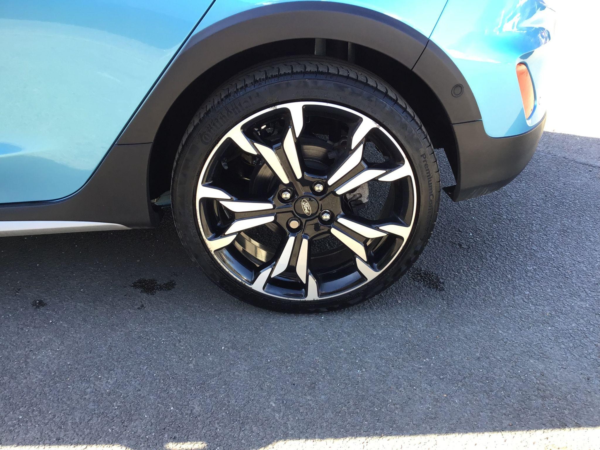 Ford Fiesta Image 9