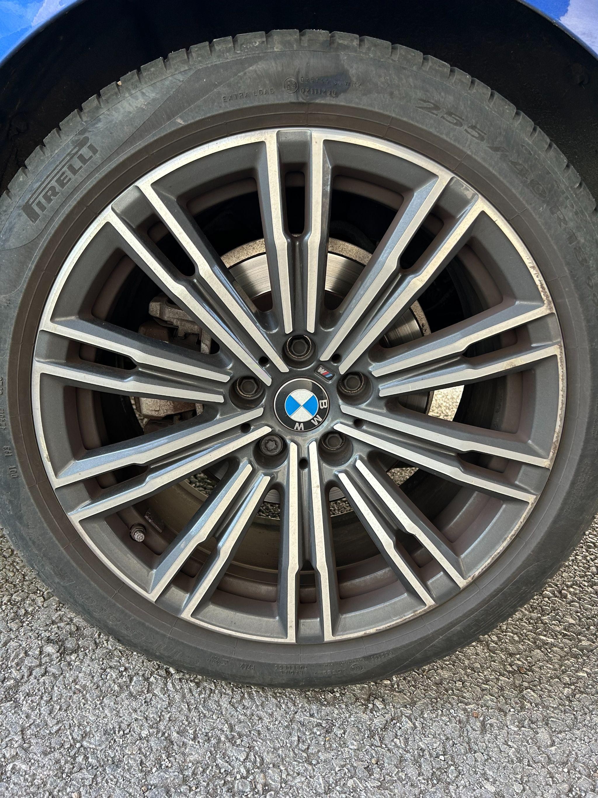 BMW 3 Series Image 10