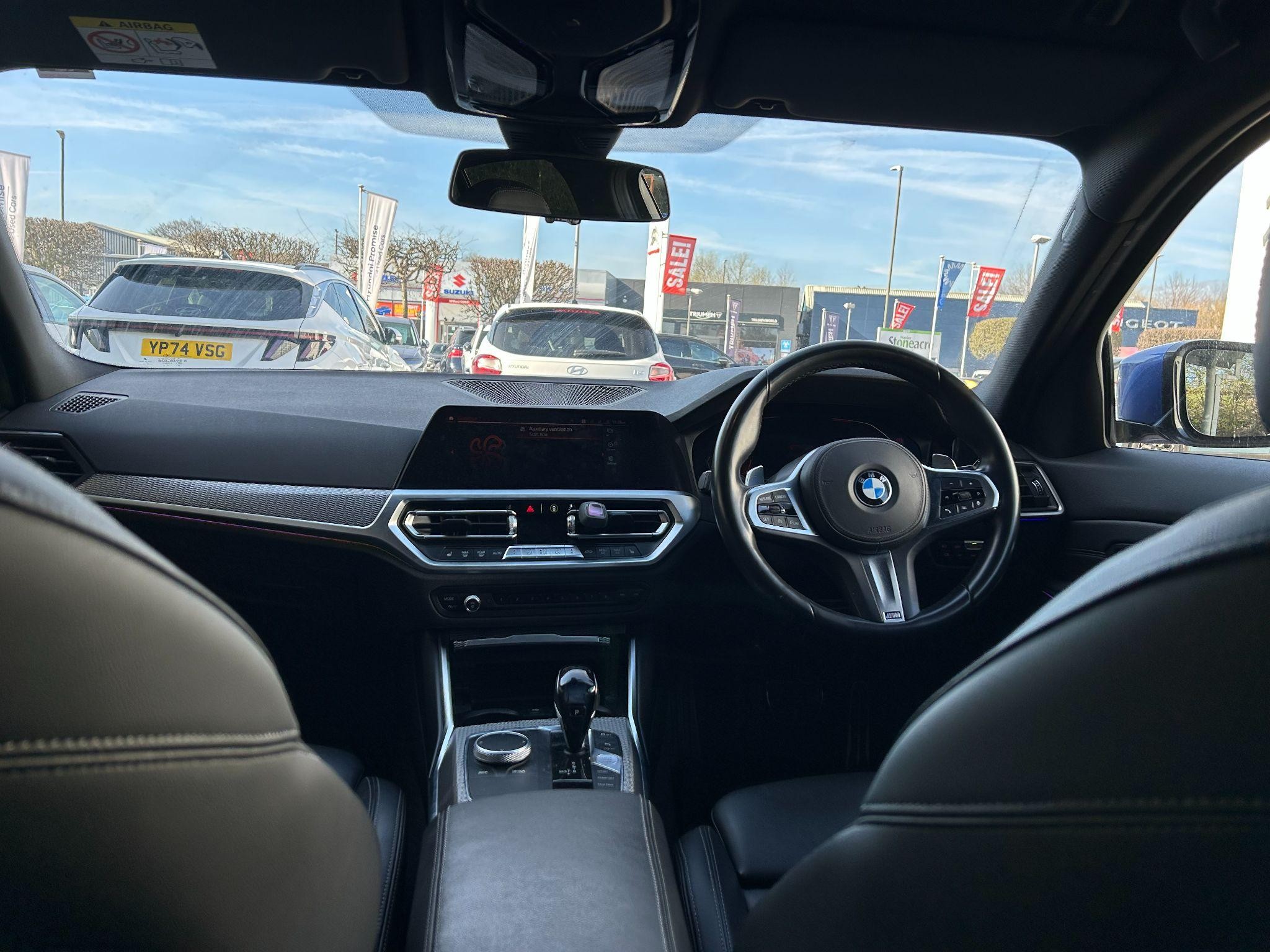 BMW 3 Series Image 13