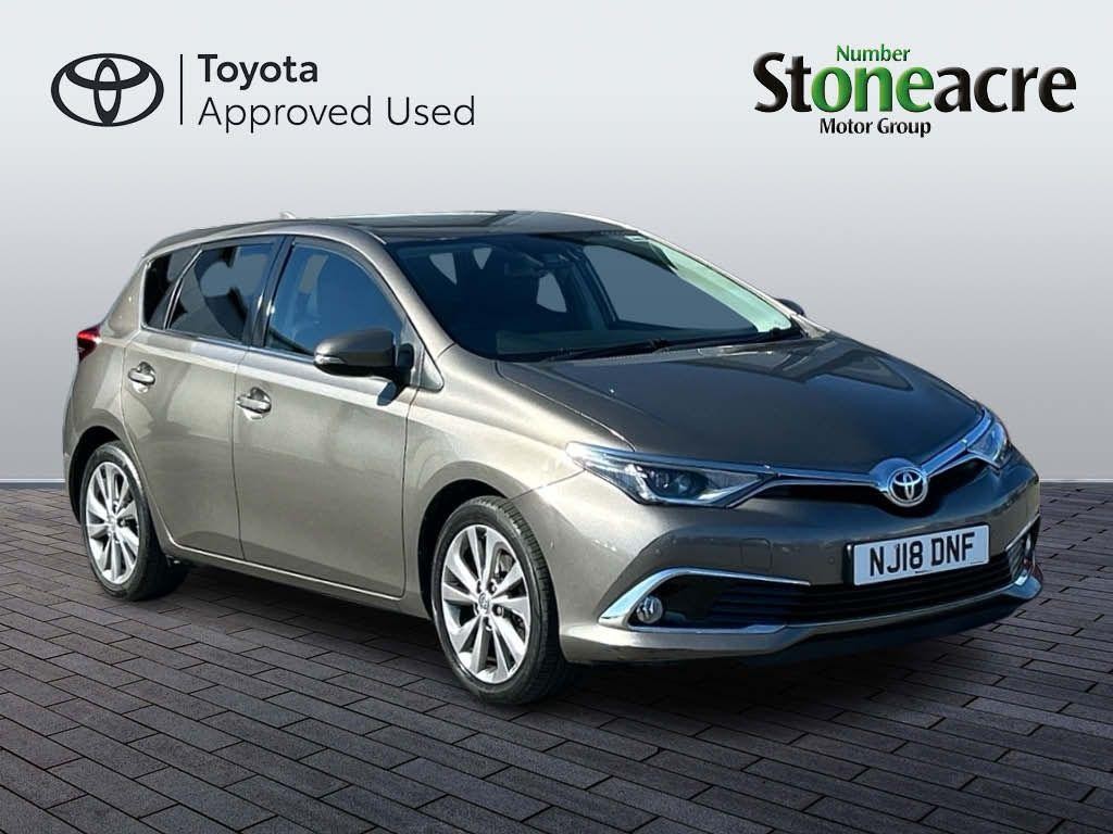 Toyota Auris Image 1