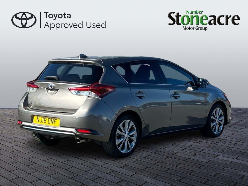 Toyota Auris Image 5
