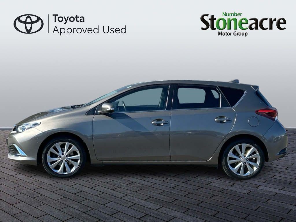 Toyota Auris Image 8