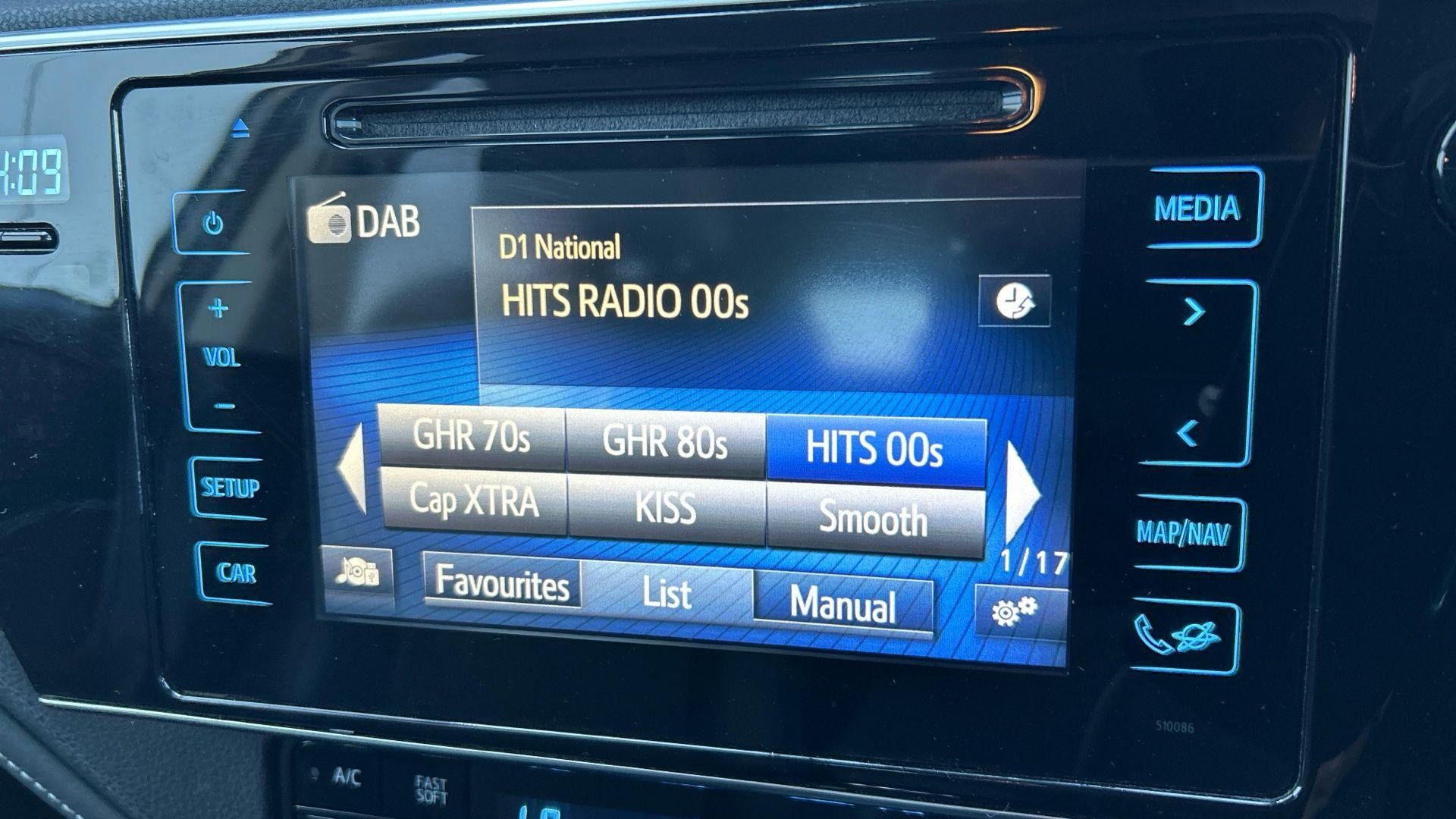 Toyota Auris Image 27