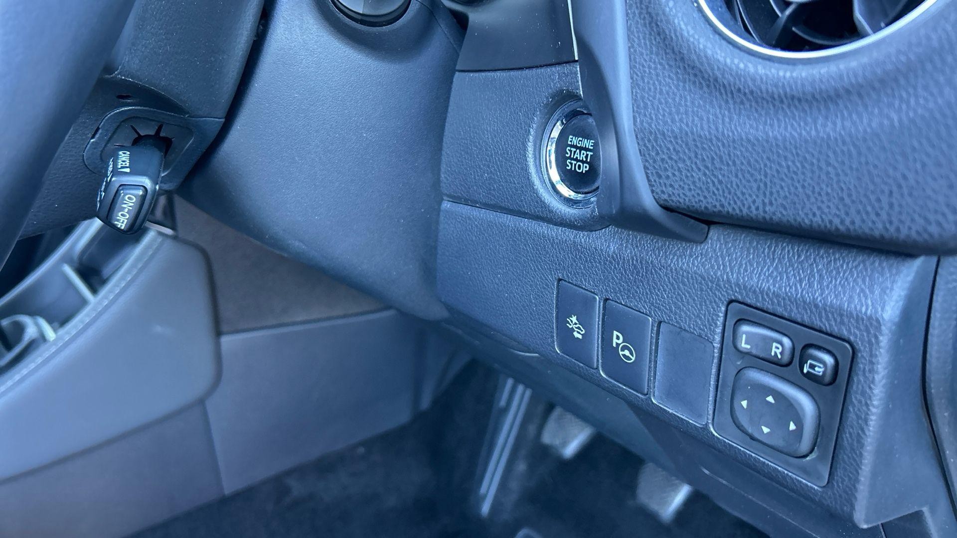 Toyota Auris Image 42