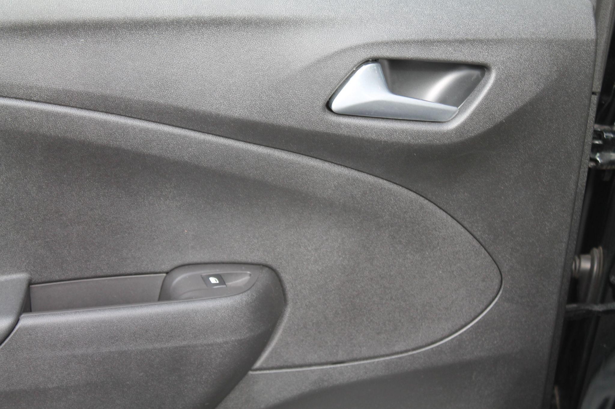 Vauxhall Crossland Image 23