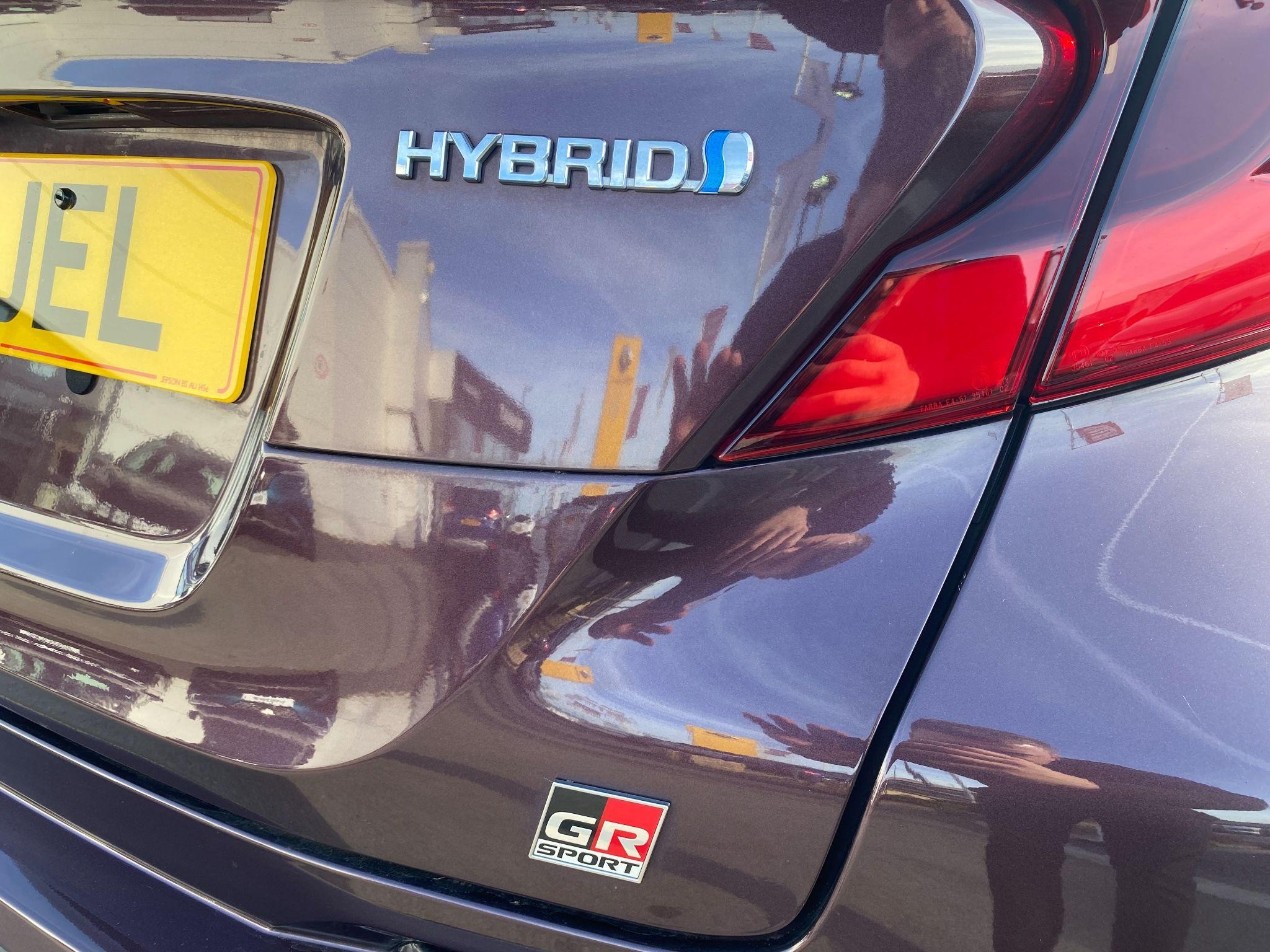Toyota C-HR Image 14