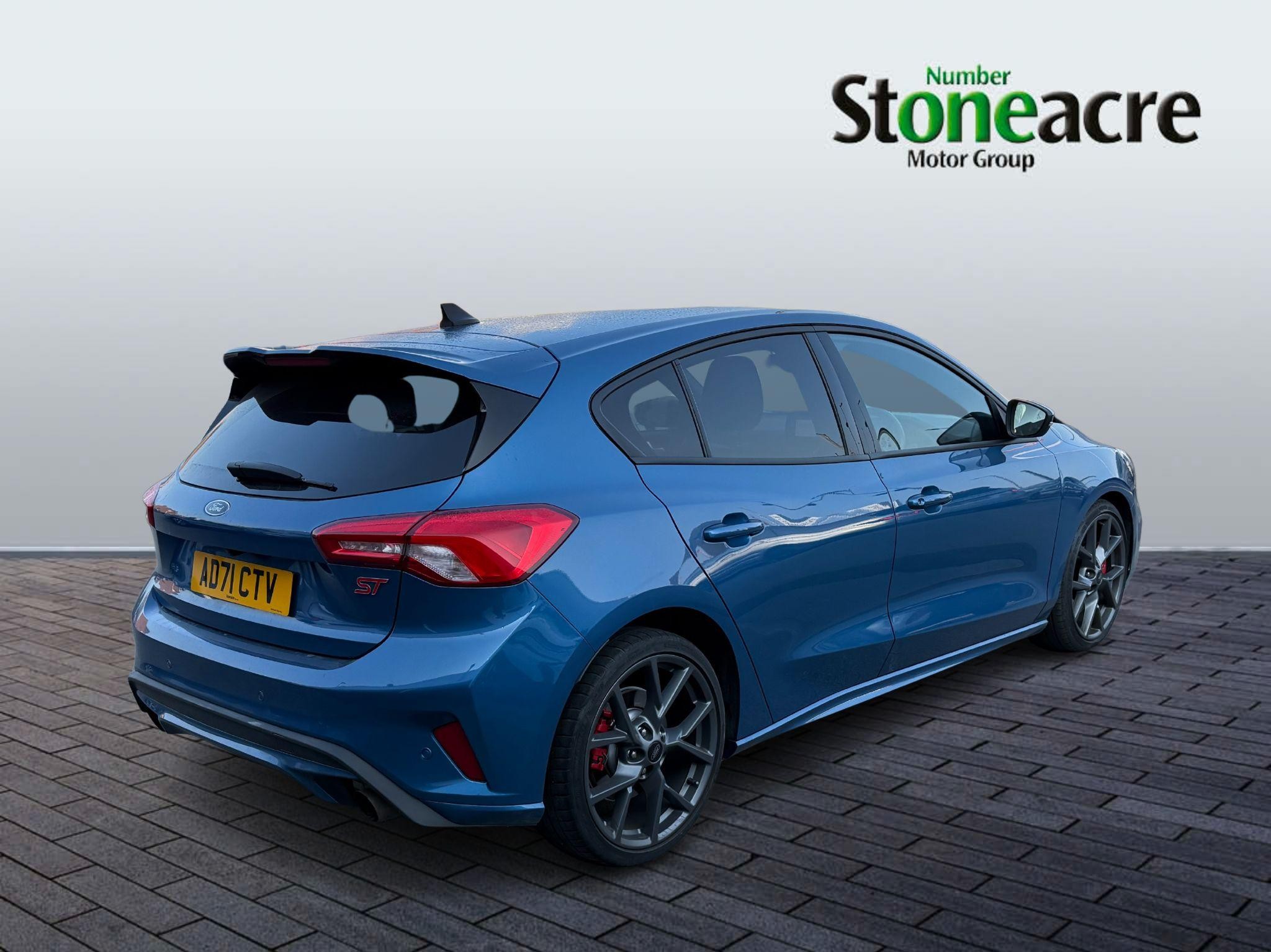 Ford Focus Image 2