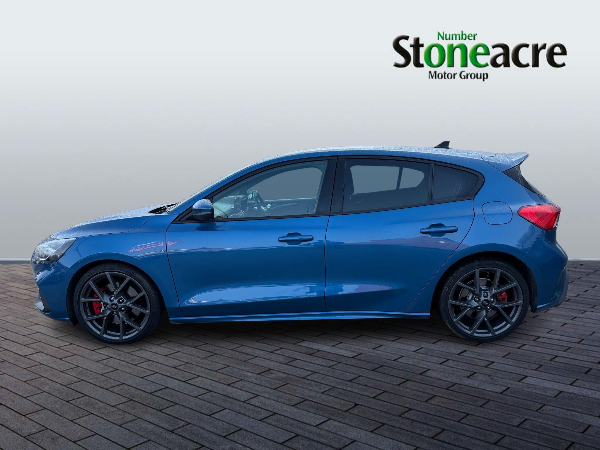 Ford Focus Image 8