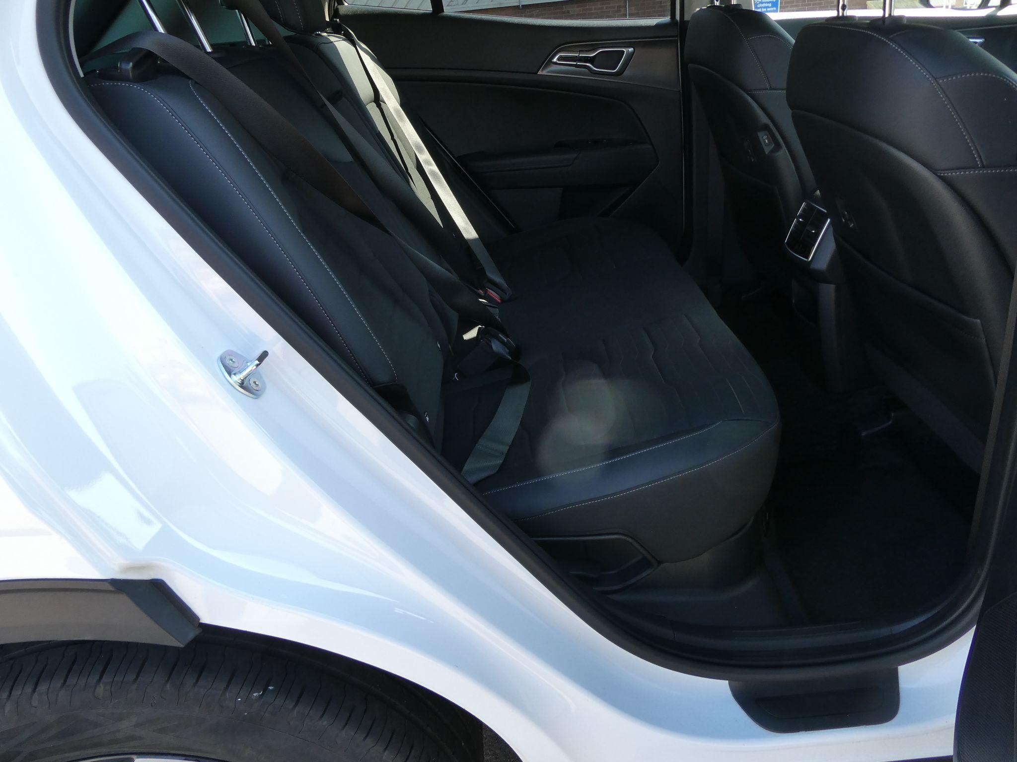 Kia Sportage Image 21