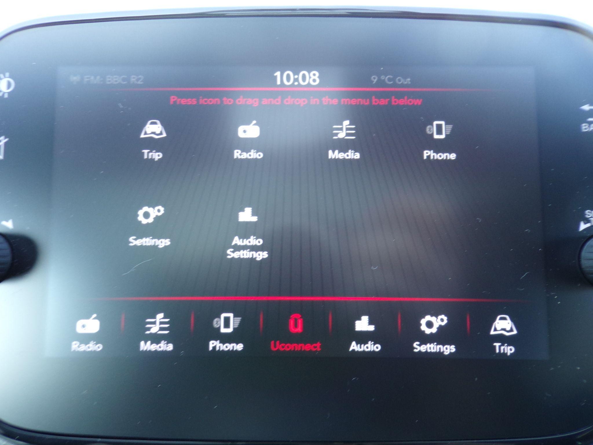 Fiat 500 Hybrid Image 24