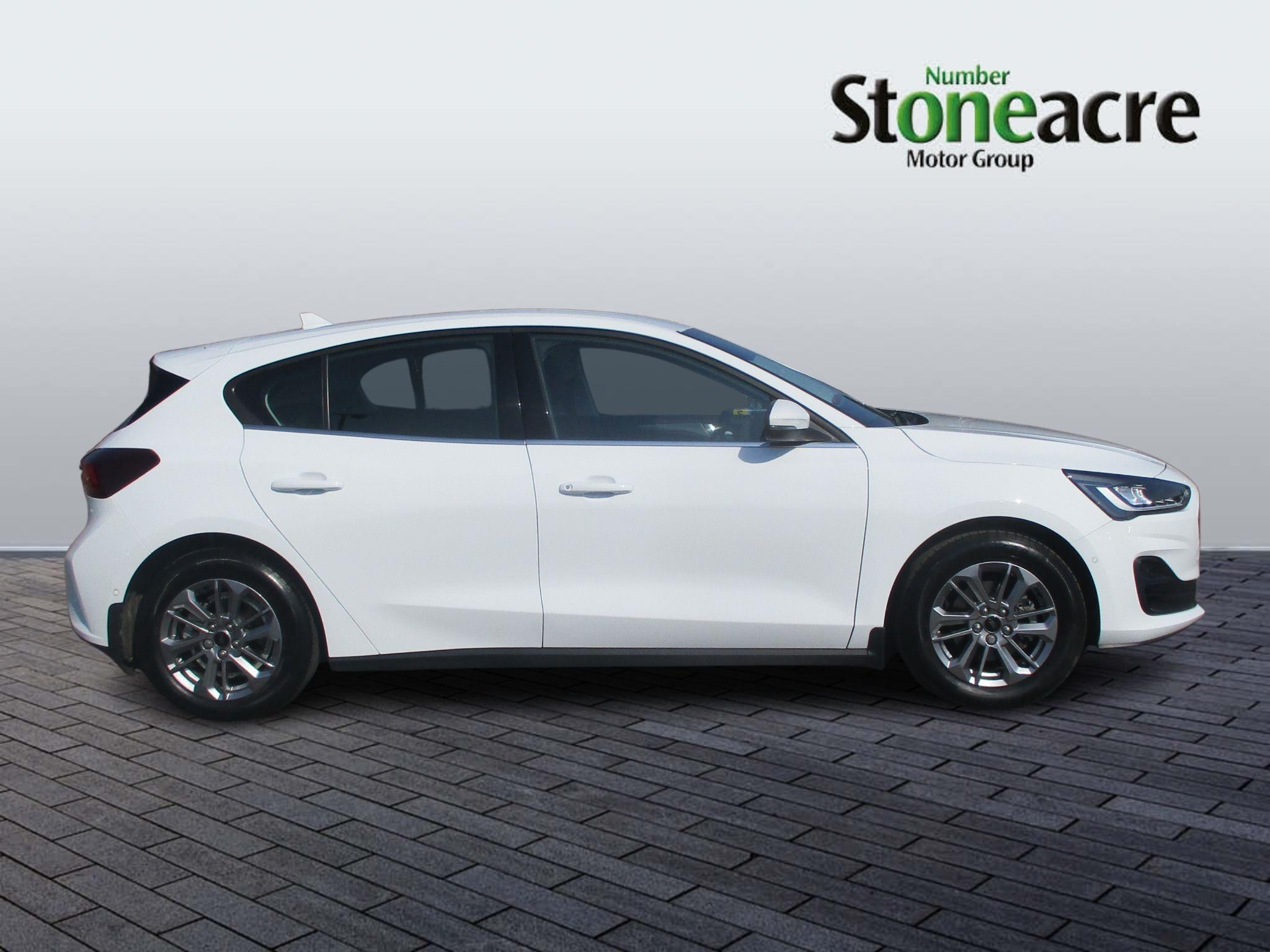Ford Focus Image 2