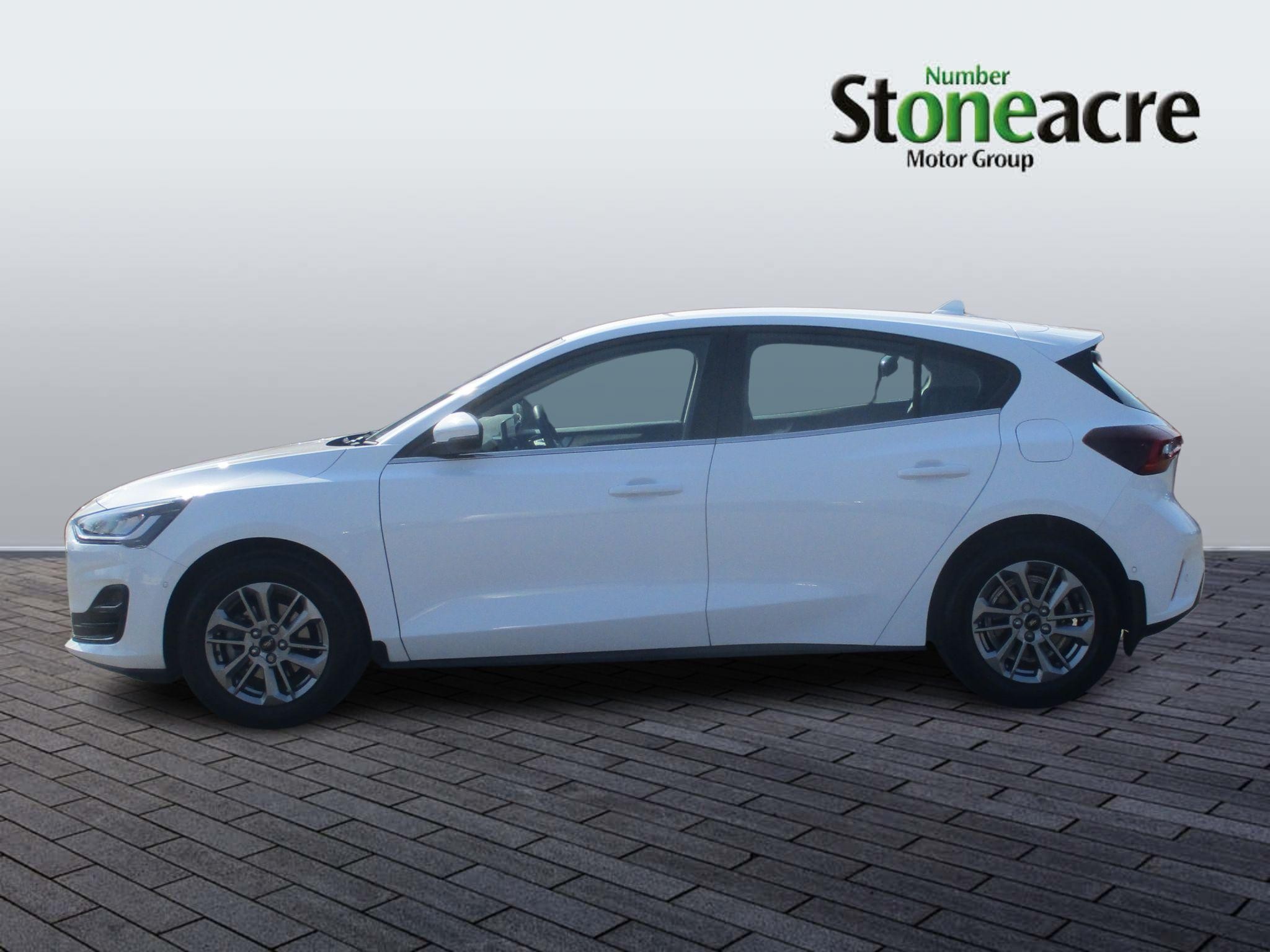 Ford Focus Image 8