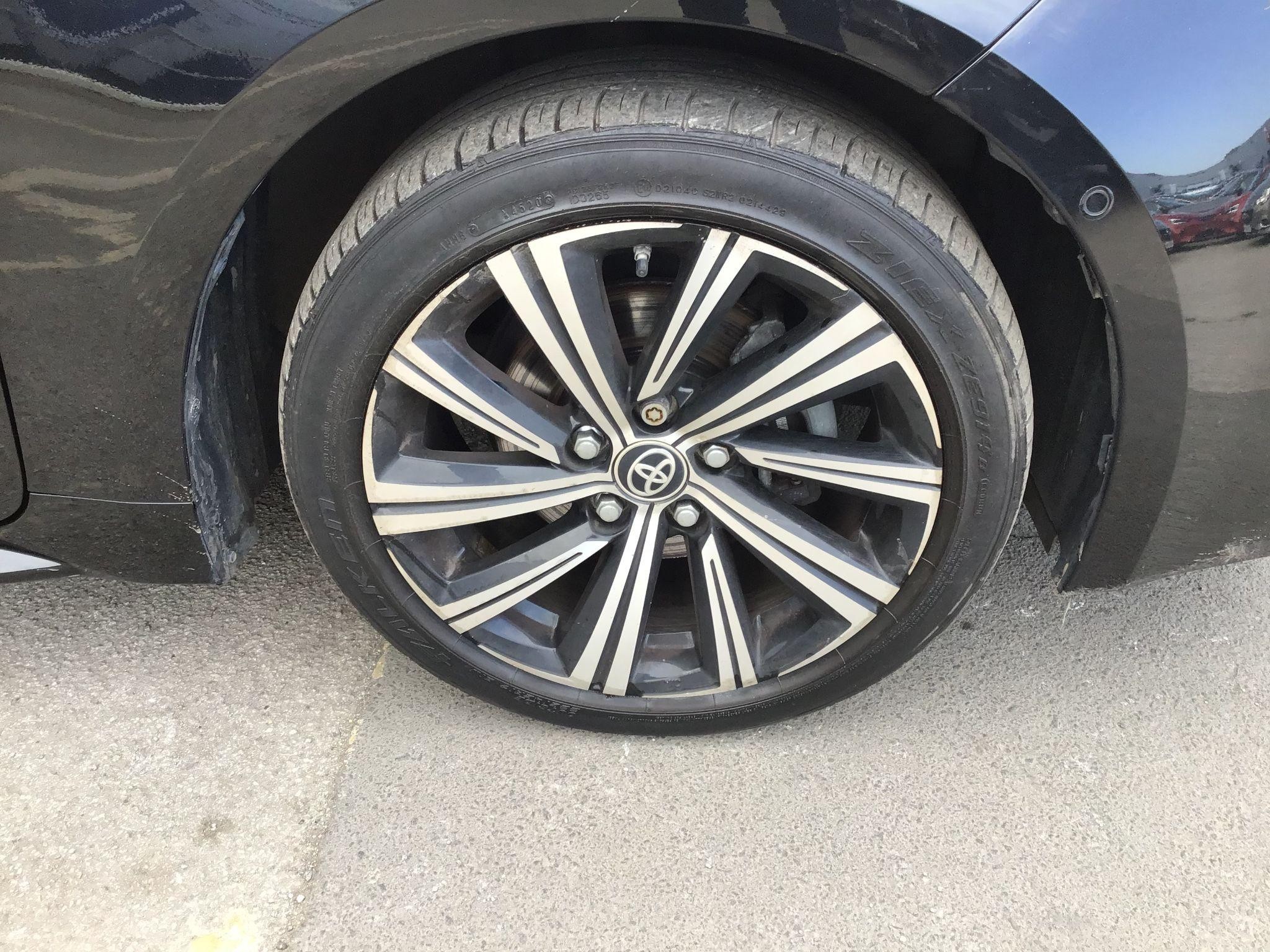 Toyota Corolla Image 9