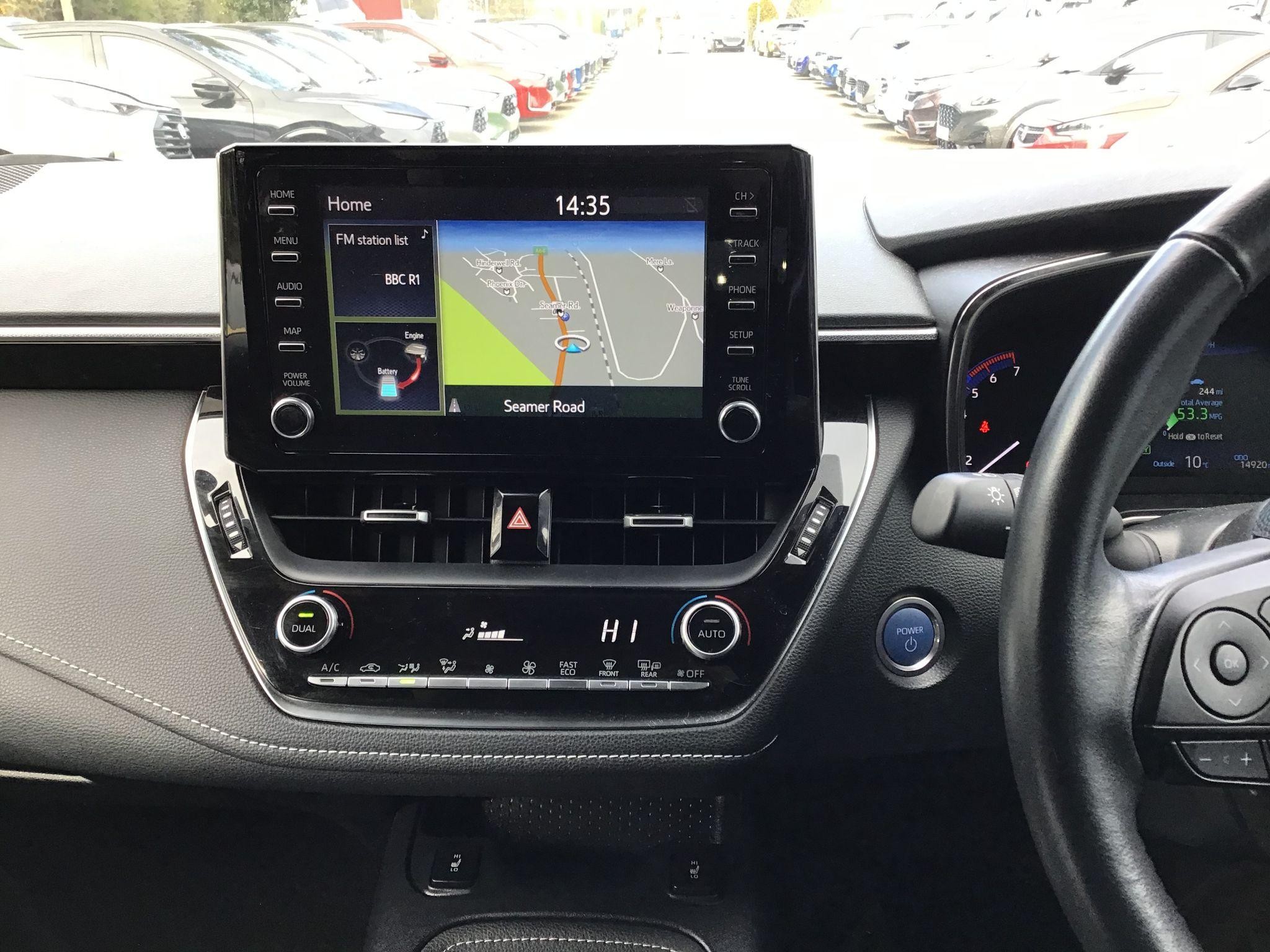 Toyota Corolla Image 17