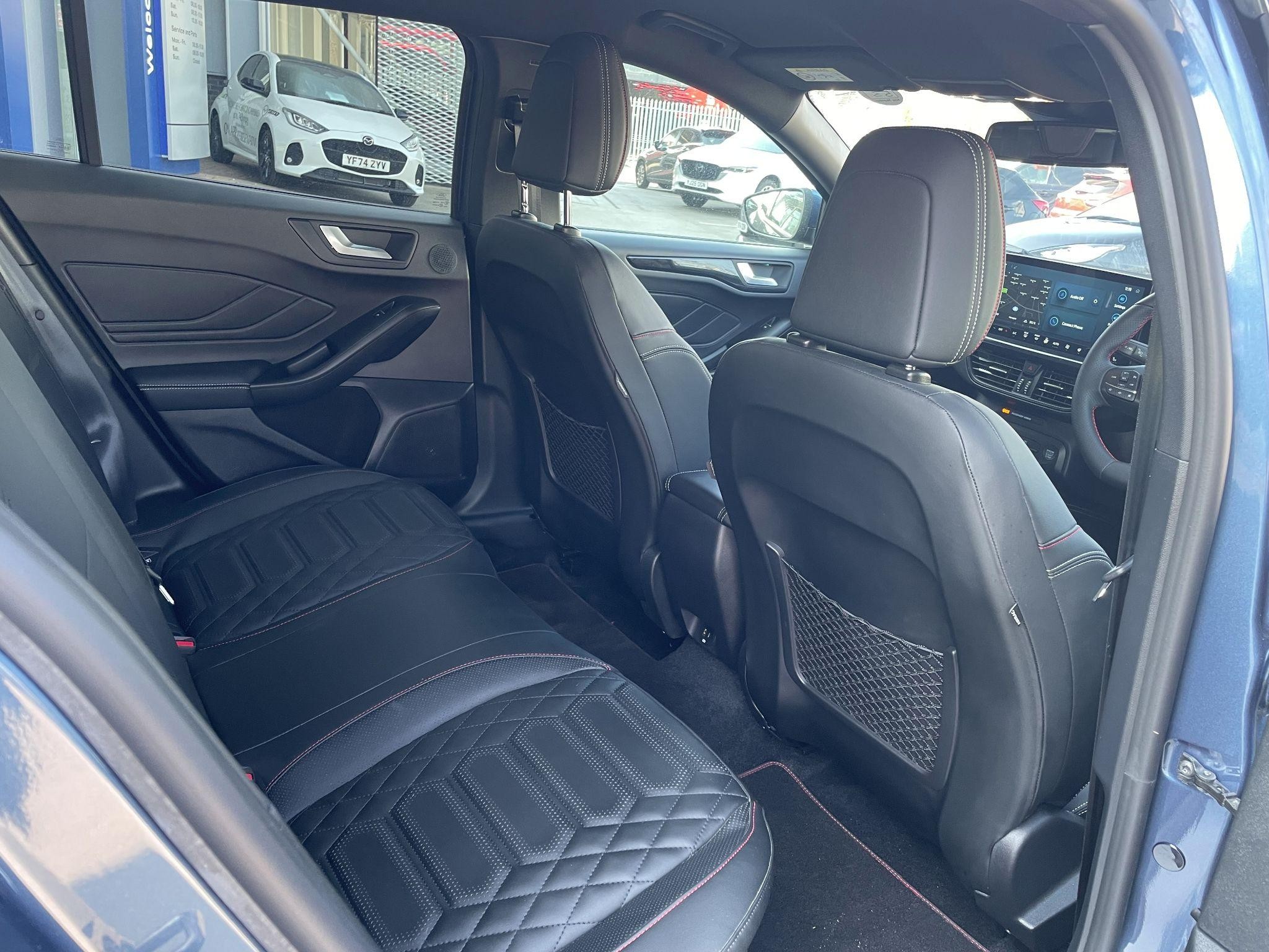 Ford Focus Image 13