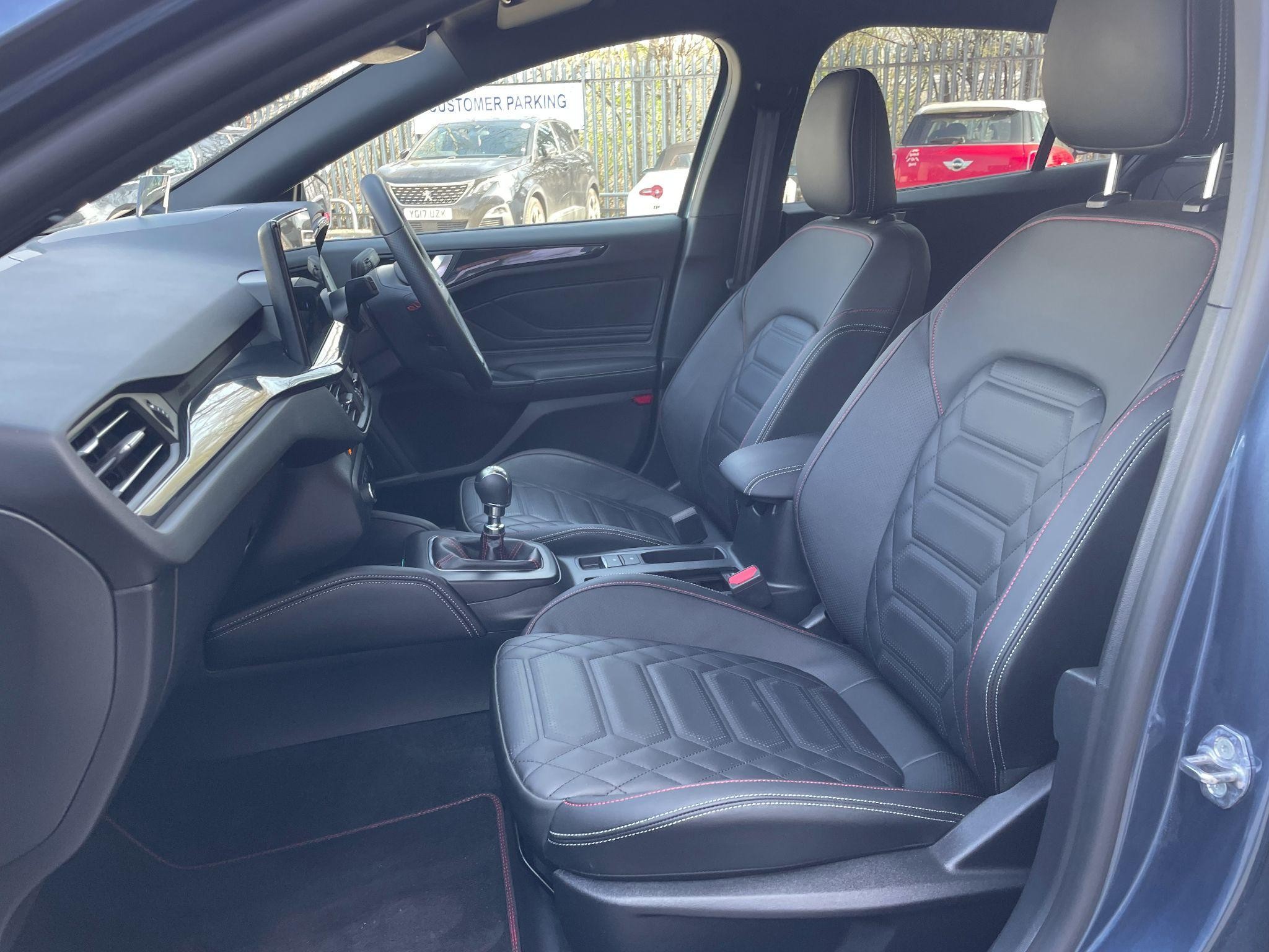 Ford Focus Image 30
