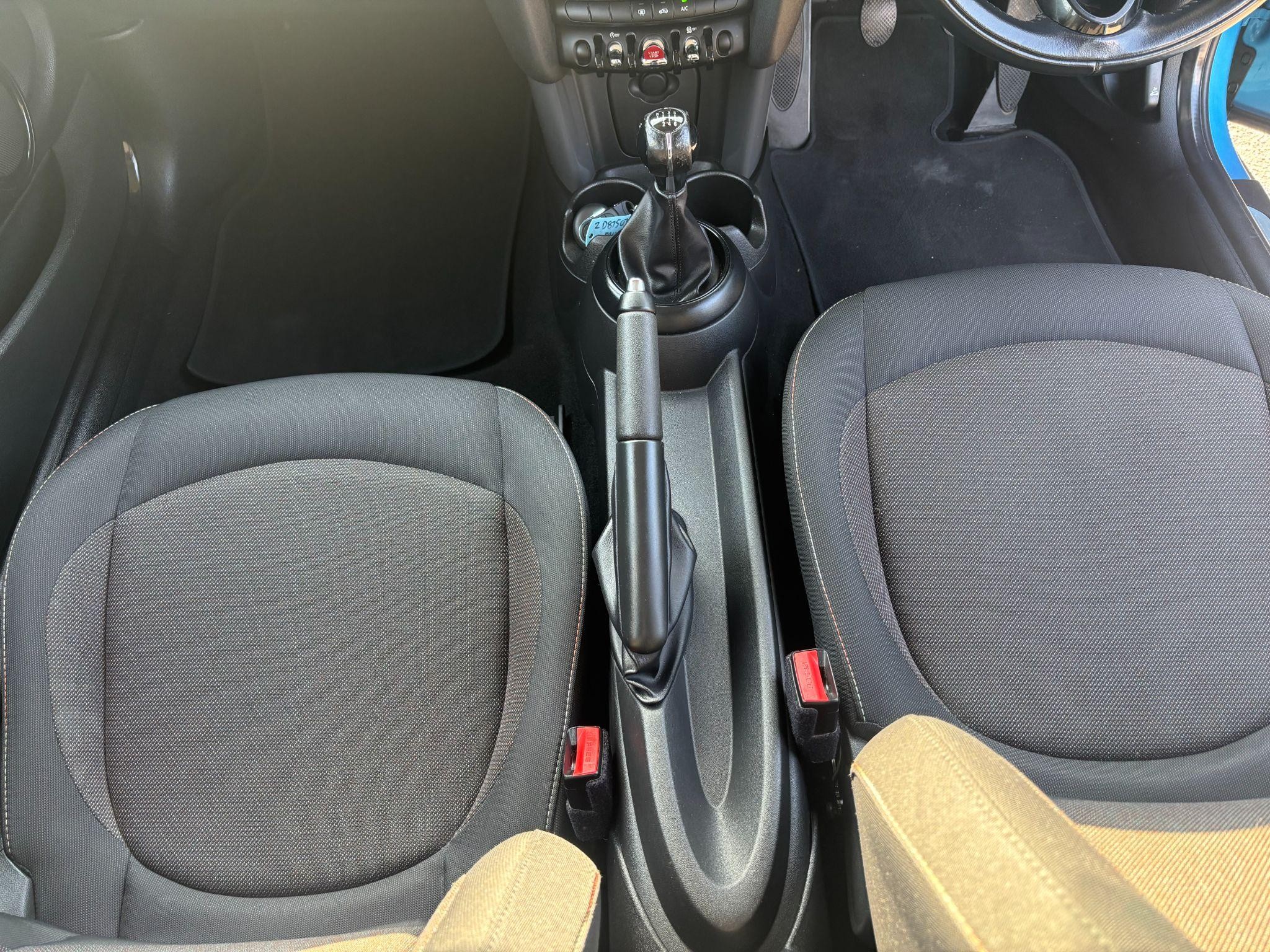 MINI Hatch Image 11
