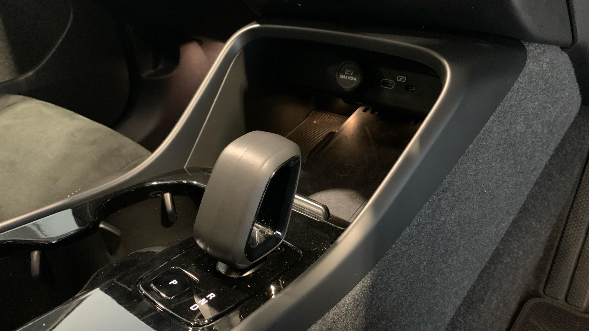 Volvo C40 Image 14