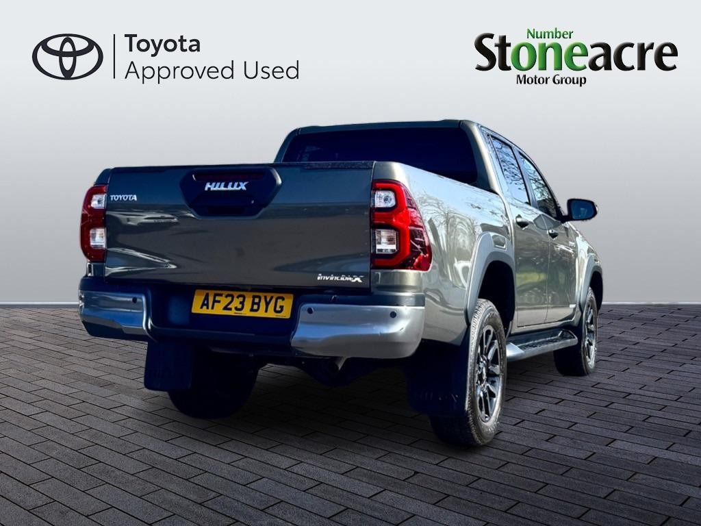 Toyota Hilux Image 5