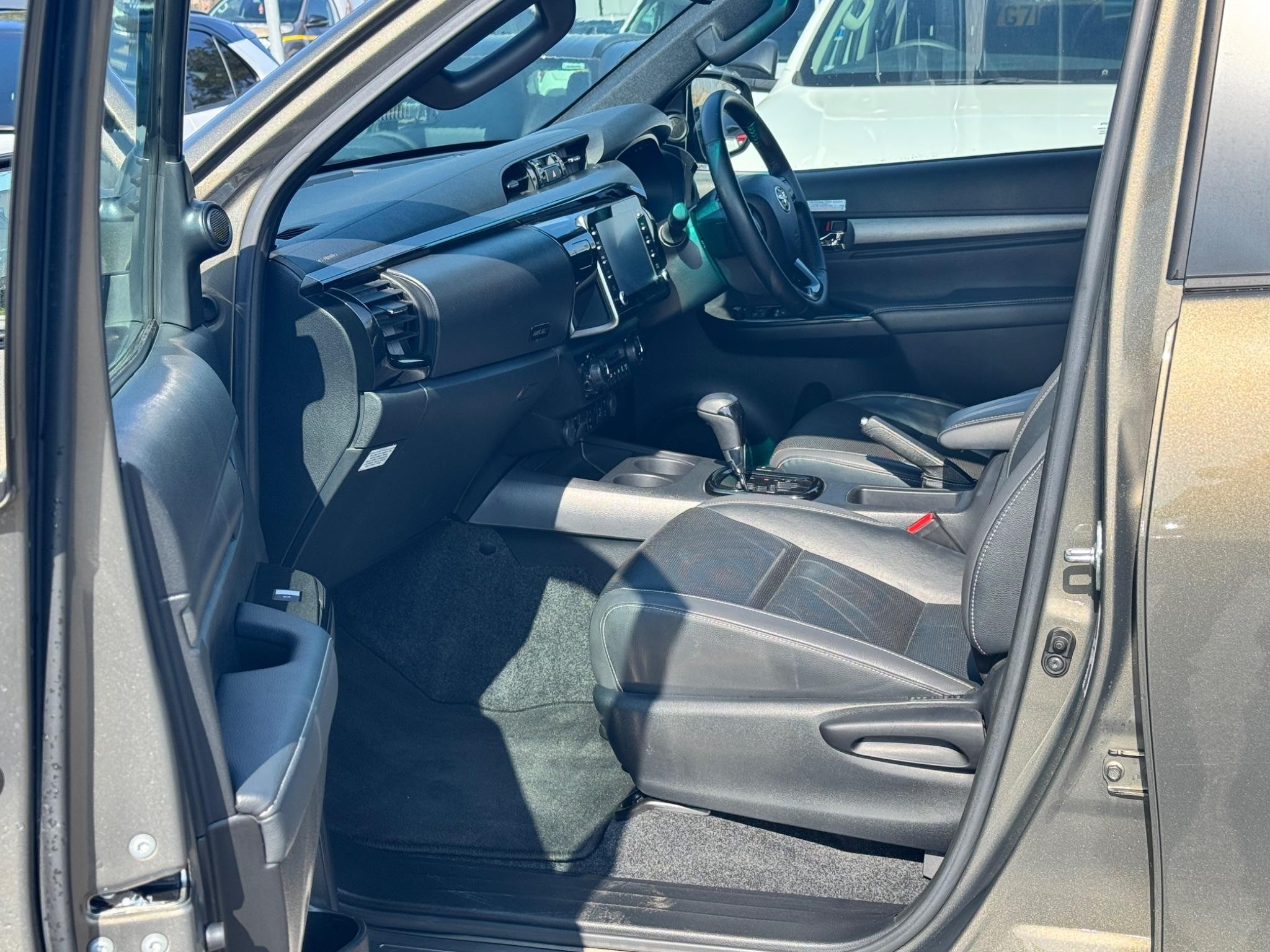 Toyota Hilux Image 16