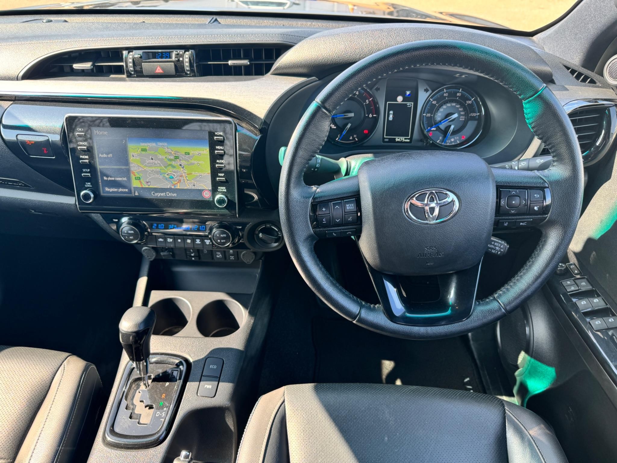 Toyota Hilux Image 17