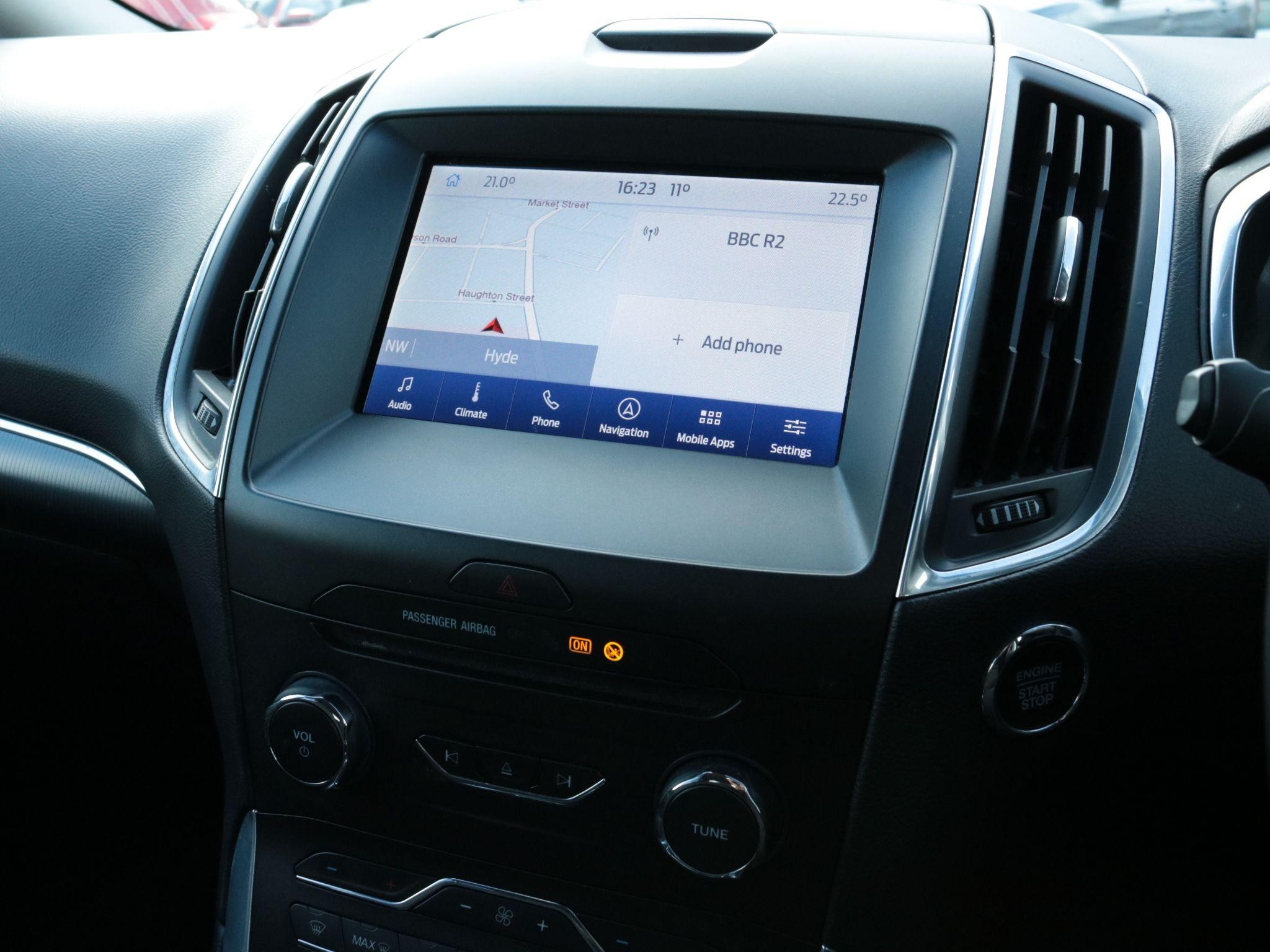 Ford Galaxy Image 16