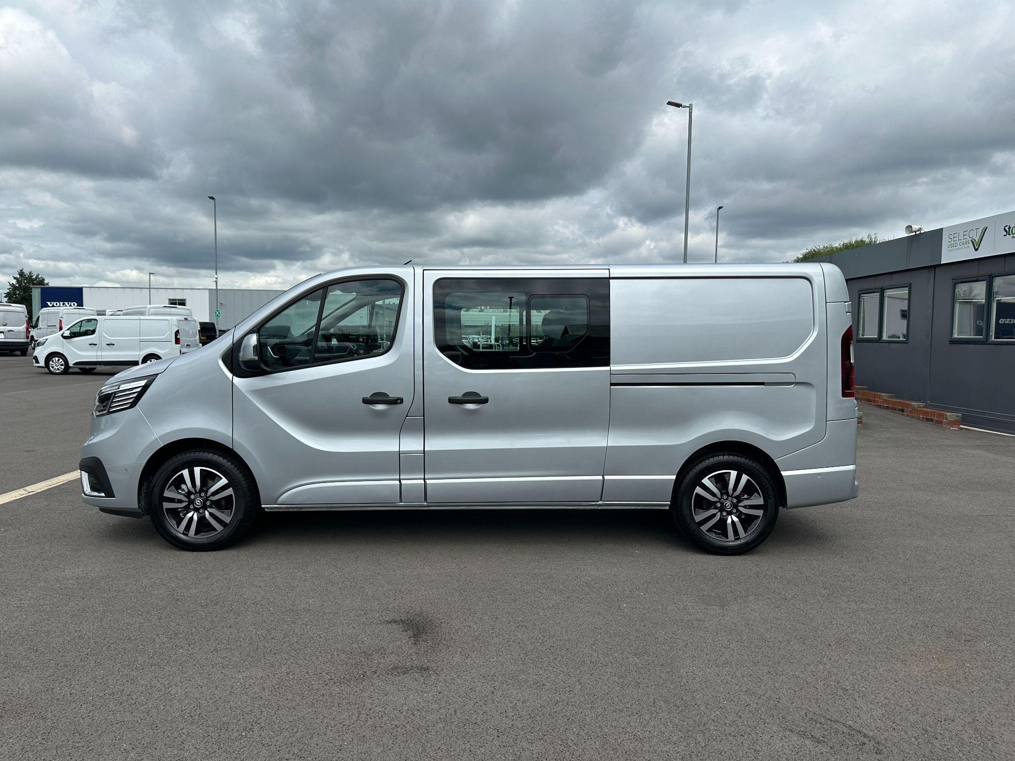 Renault Trafic Image 6