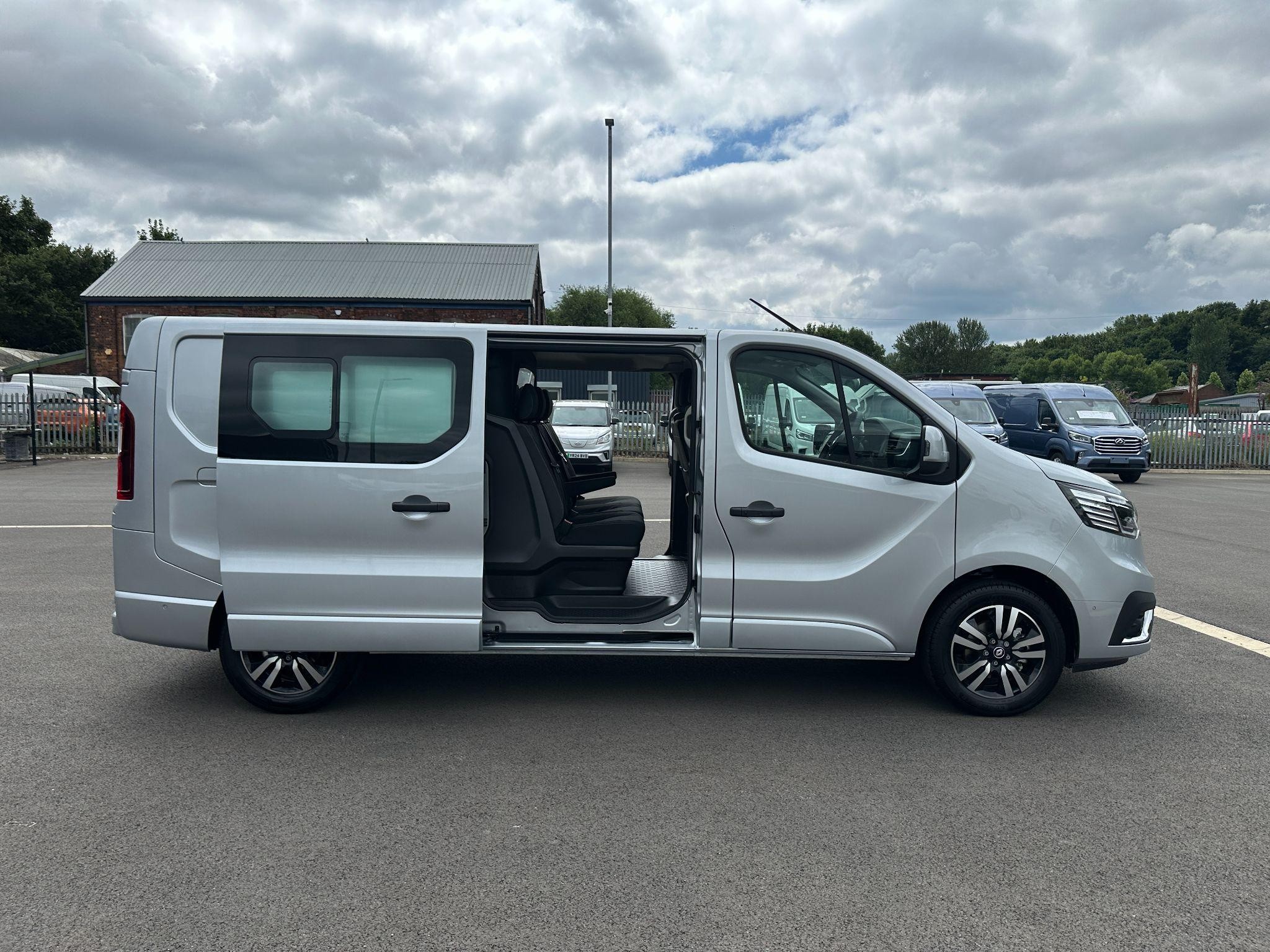 Renault Trafic Image 10