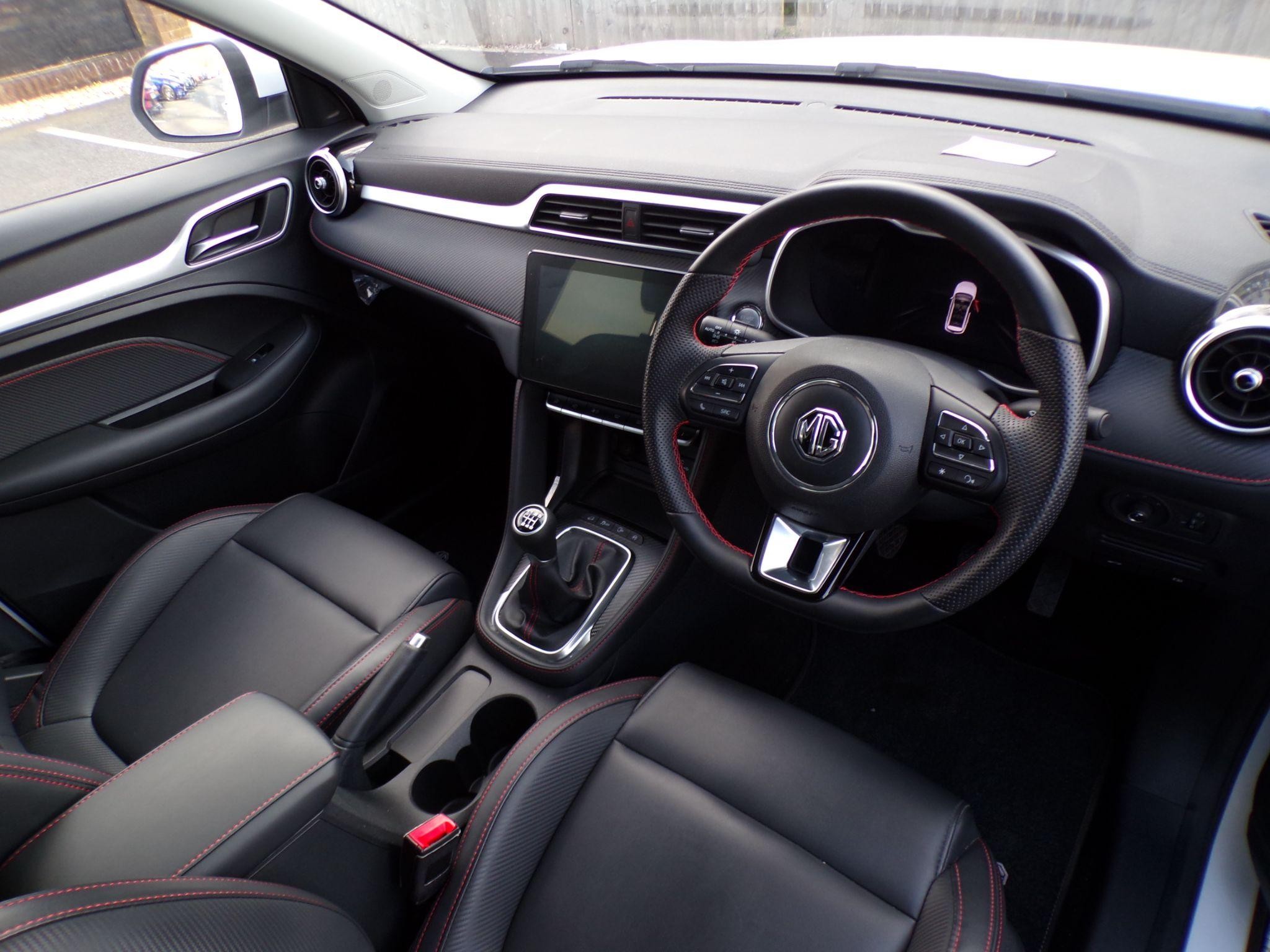 MG ZS Image 10