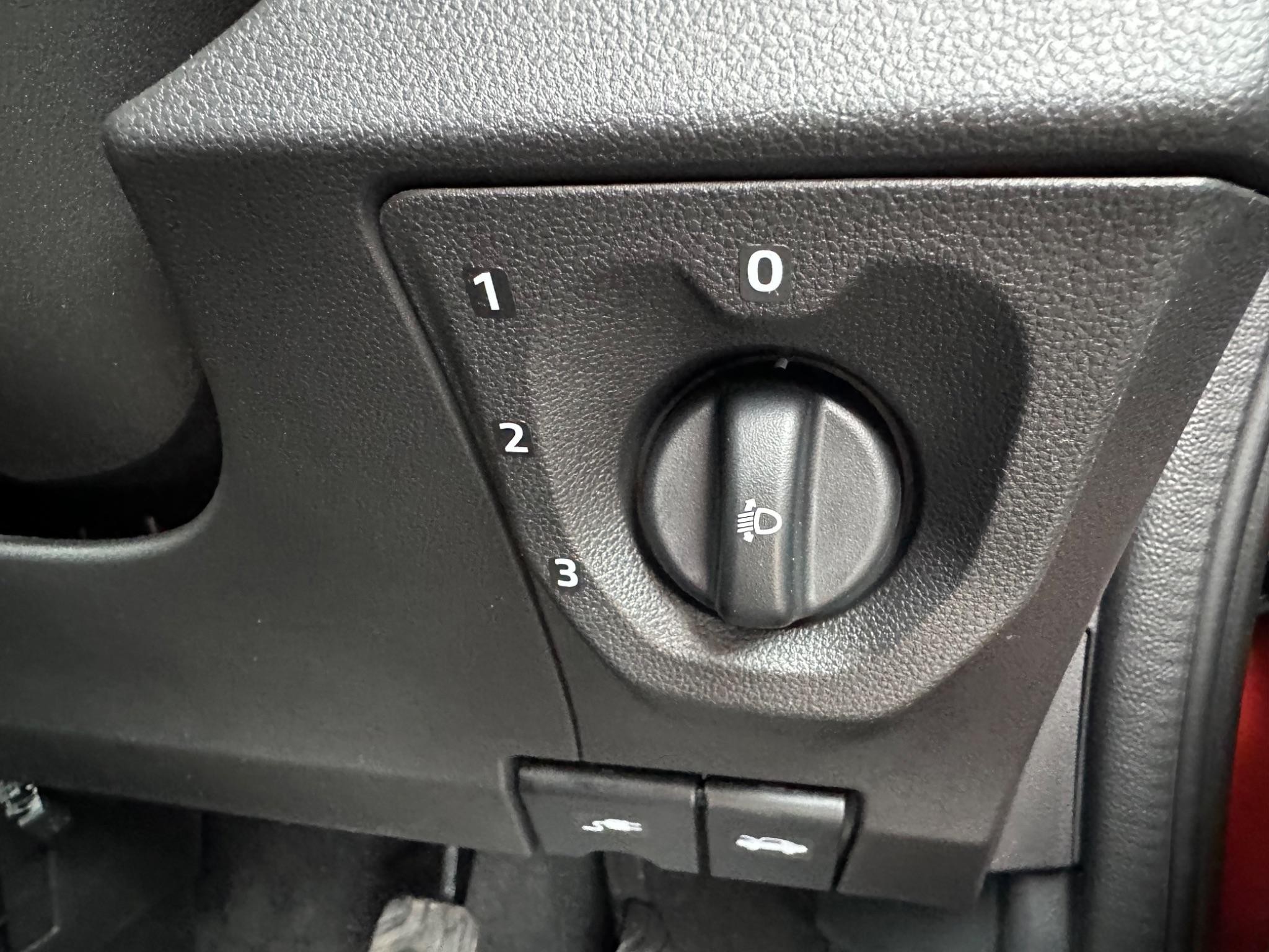 Dacia Spring Image 35