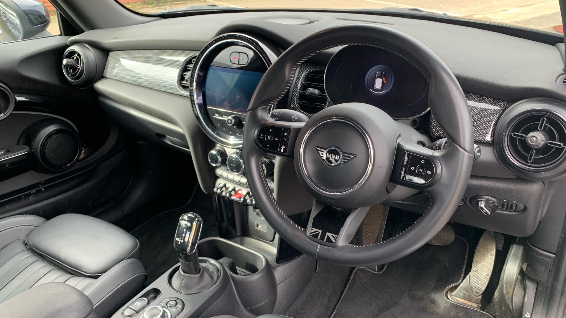 MINI Hatch Image 5