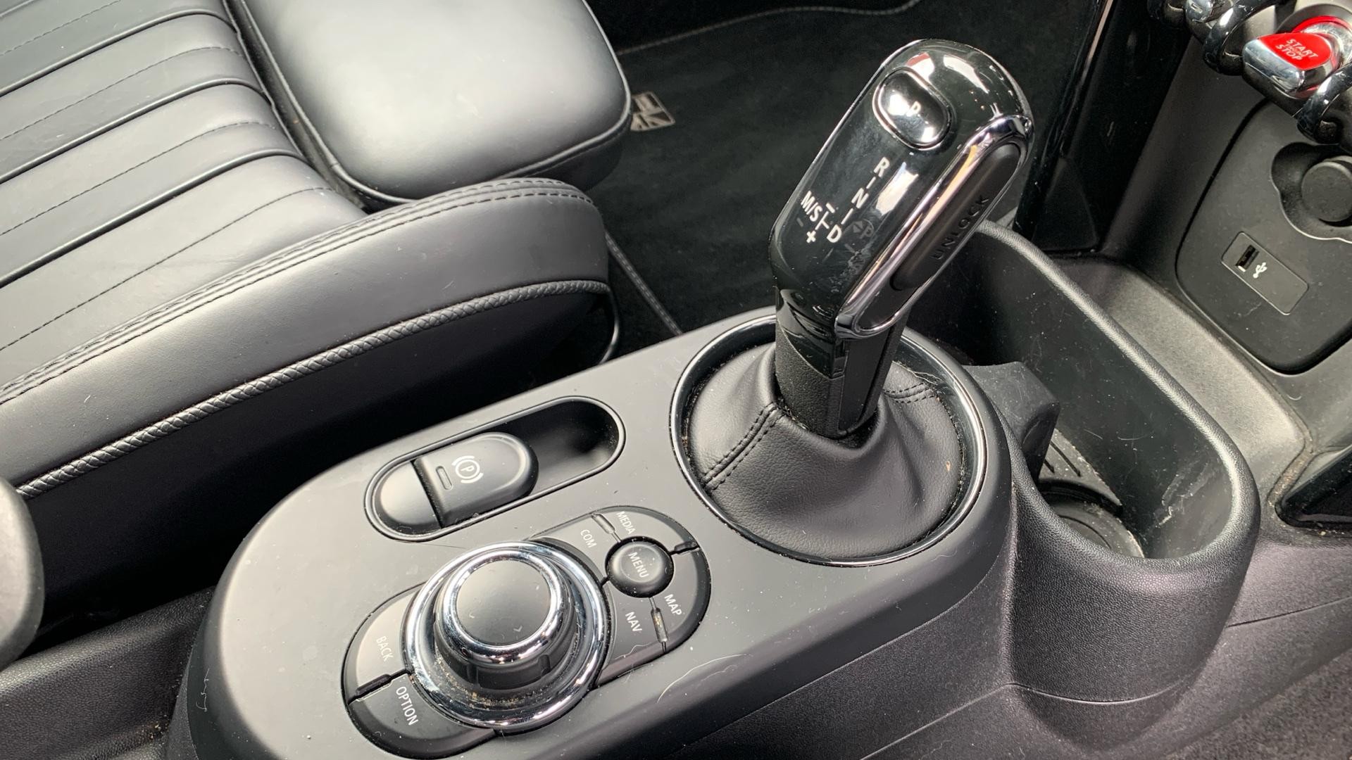 MINI Hatch Image 14