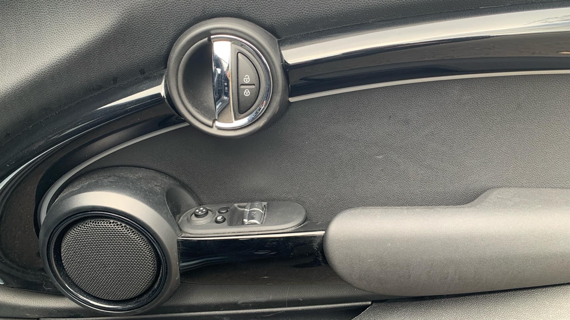 MINI Hatch Image 15