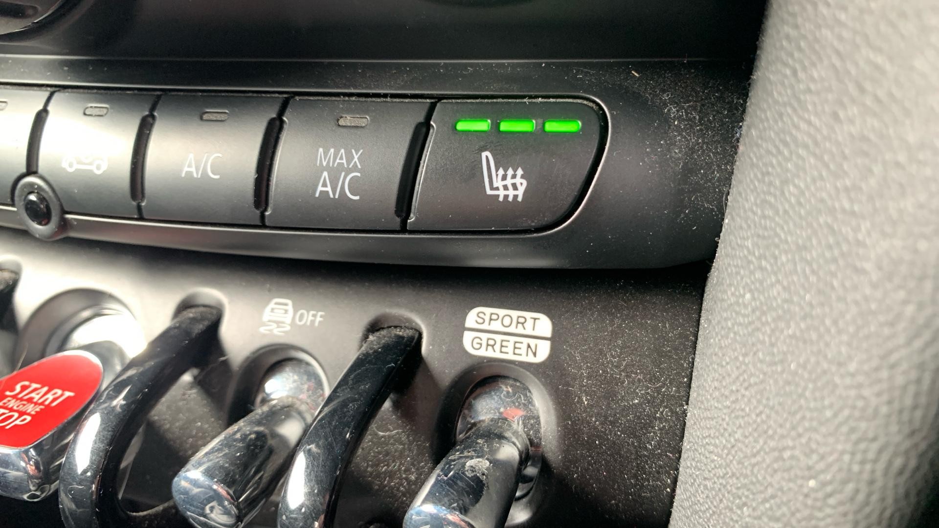 MINI Hatch Image 27
