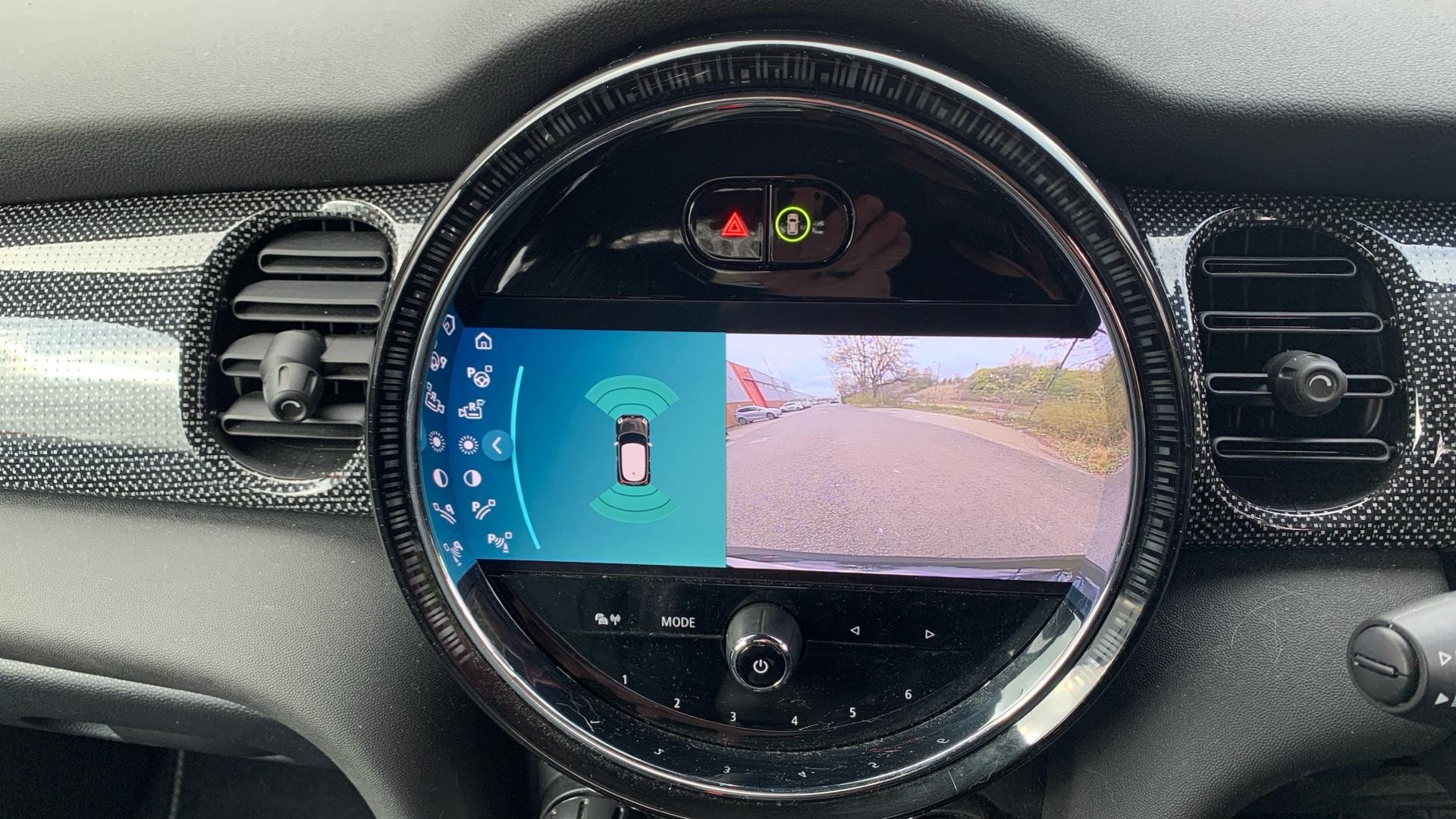 MINI Hatch Image 32