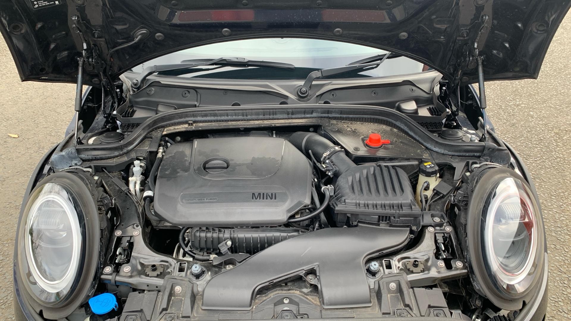 MINI Hatch Image 34