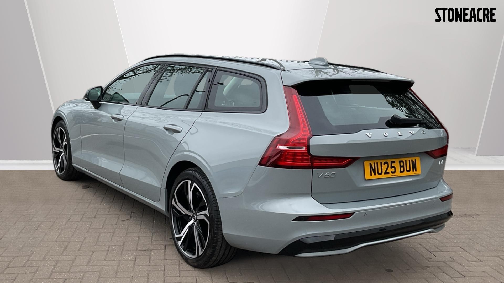 Volvo V60 Image 3