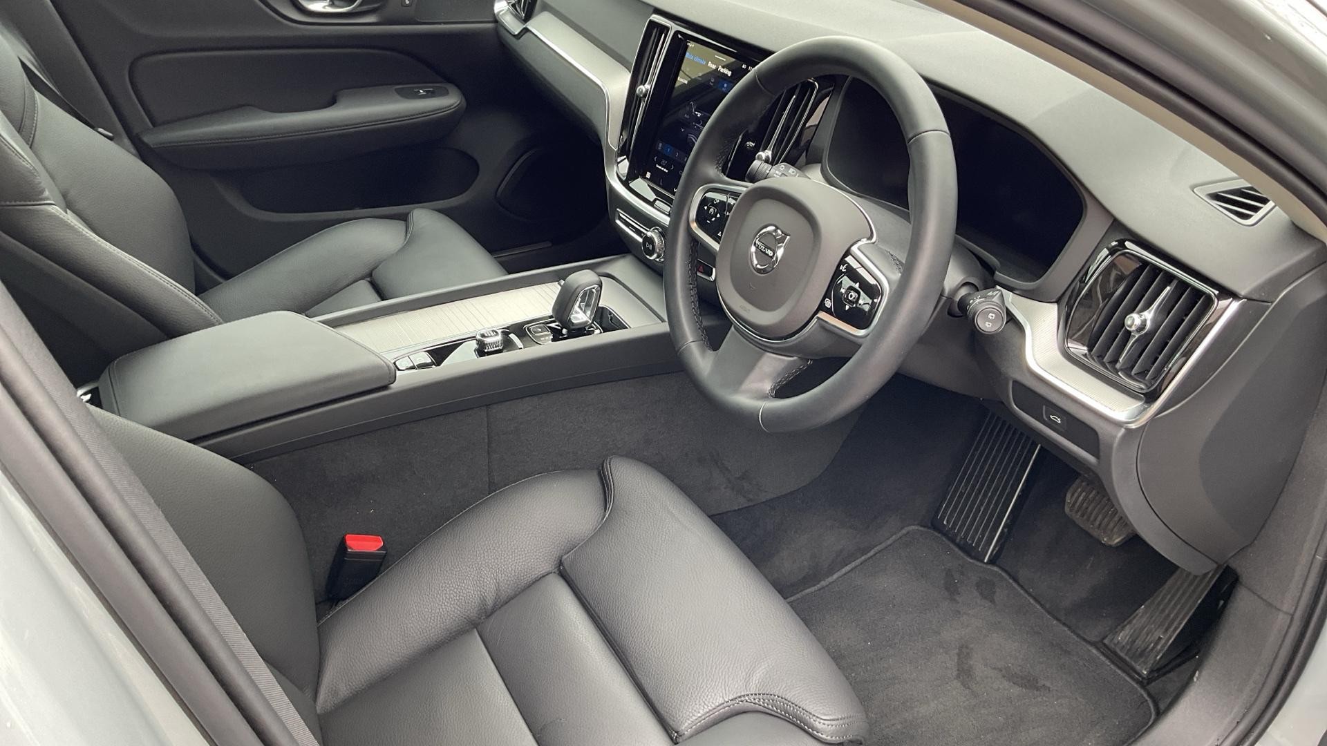 Volvo V60 Image 6