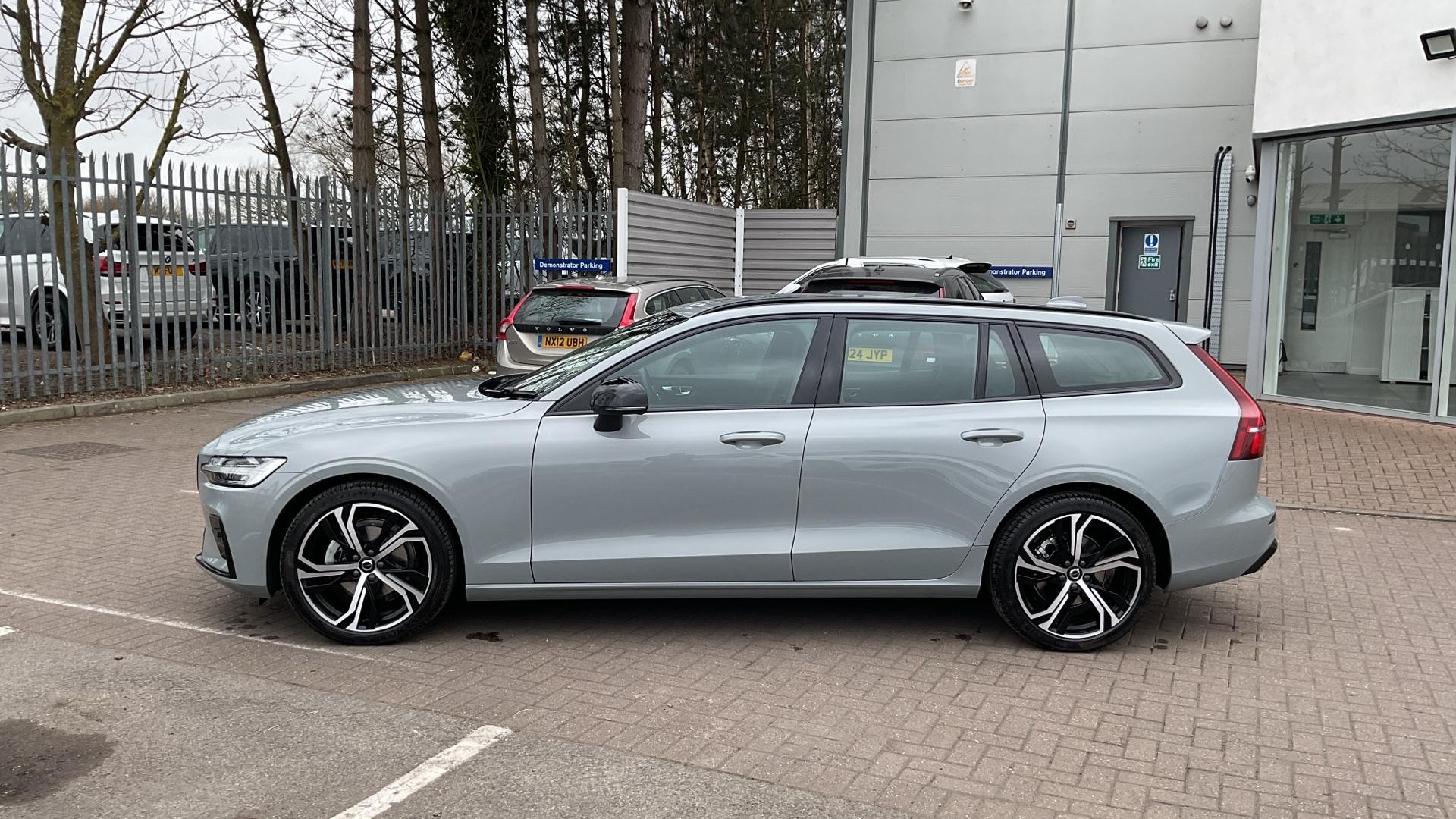 Volvo V60 Image 9